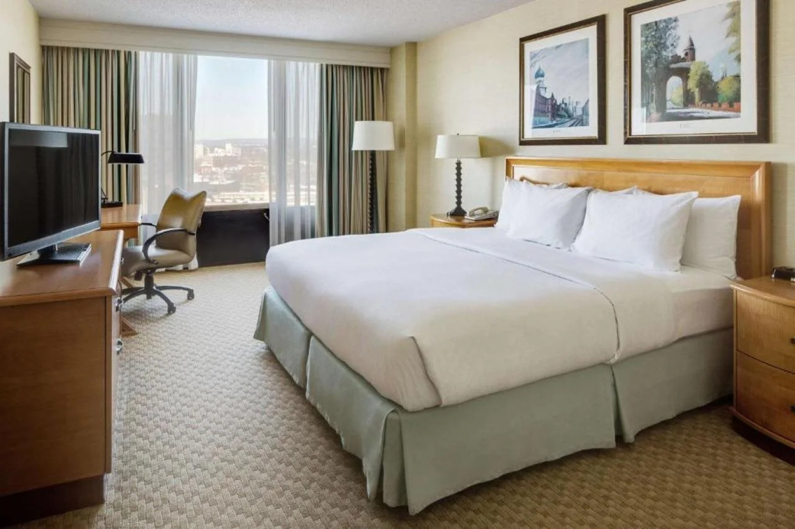 DoubleTree by Hilton Hartford Downtown