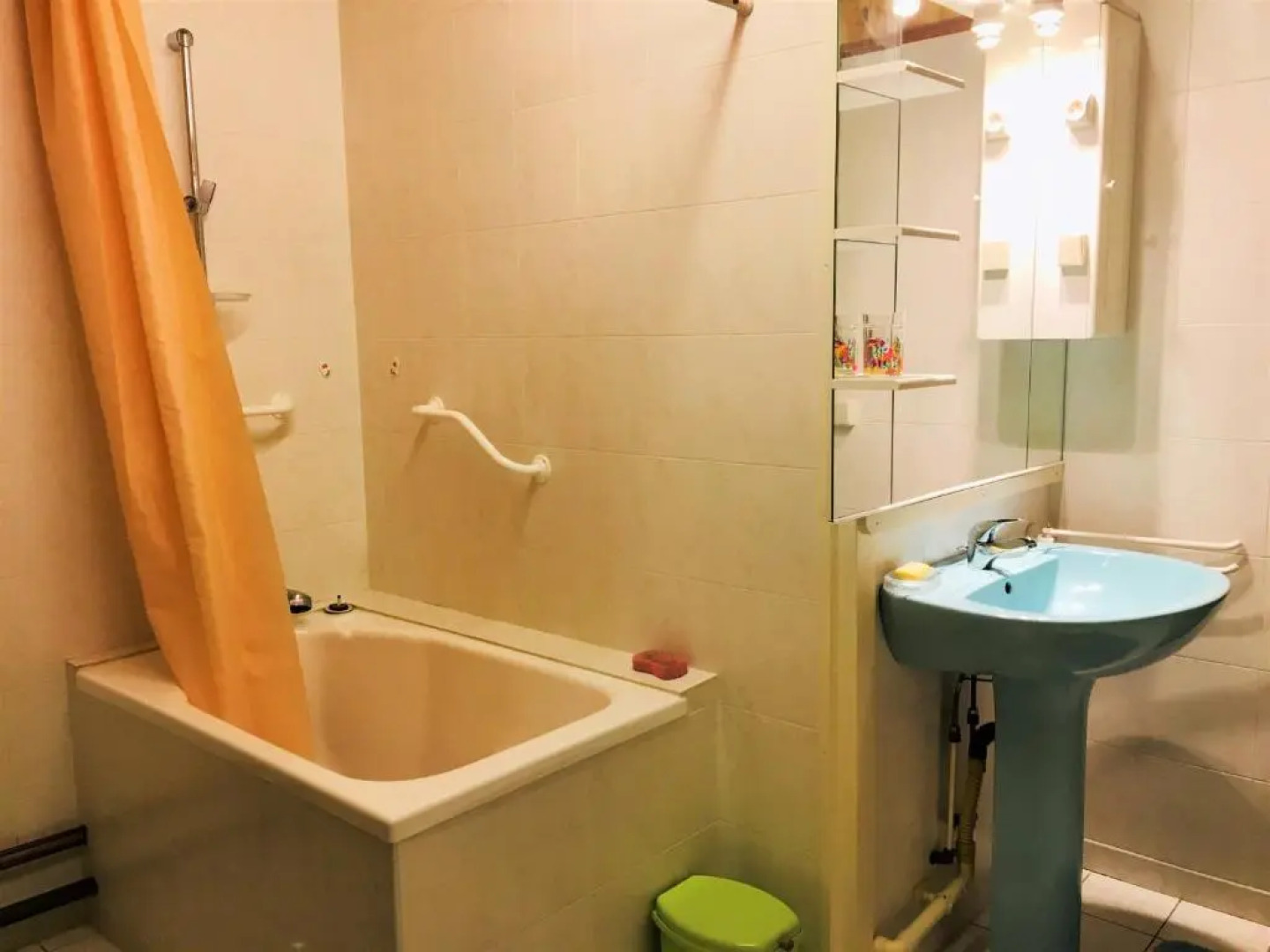 Chalet Albiez-Montrond, 4 pièces, 8 personnes - FR-1-618-10