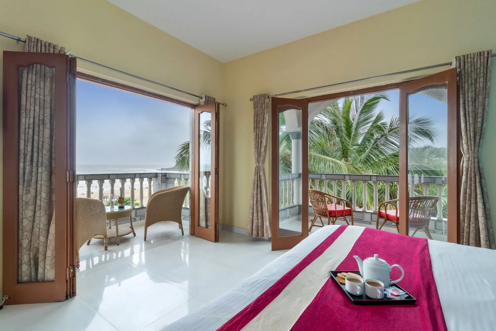 Larios Beach Holidays