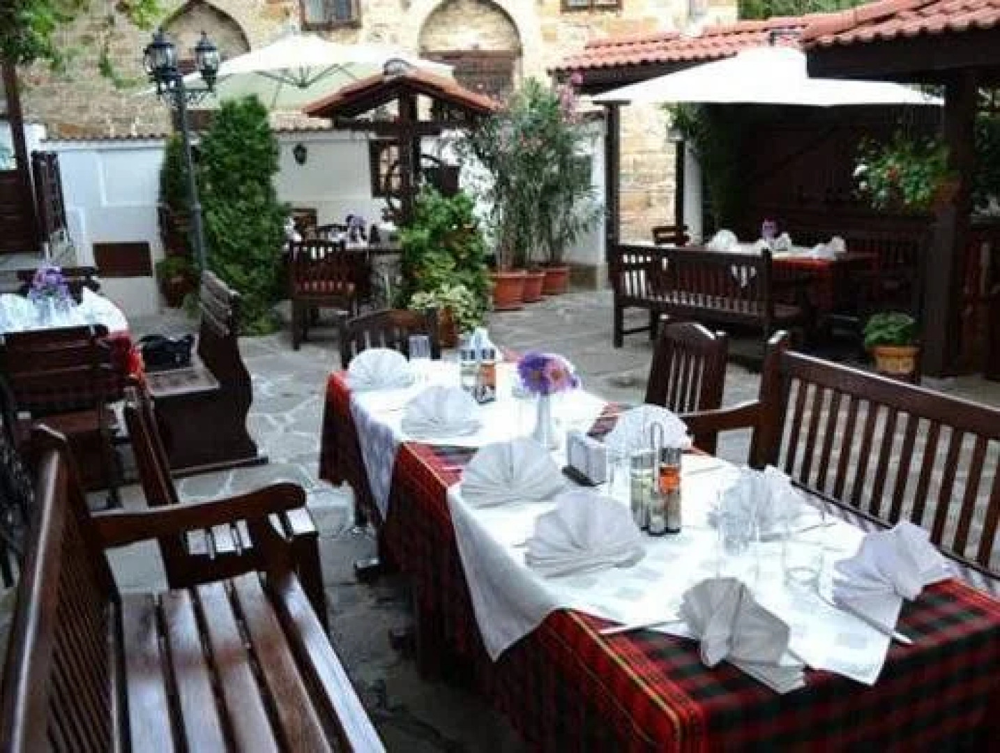 Family Hotel Varosha 2003