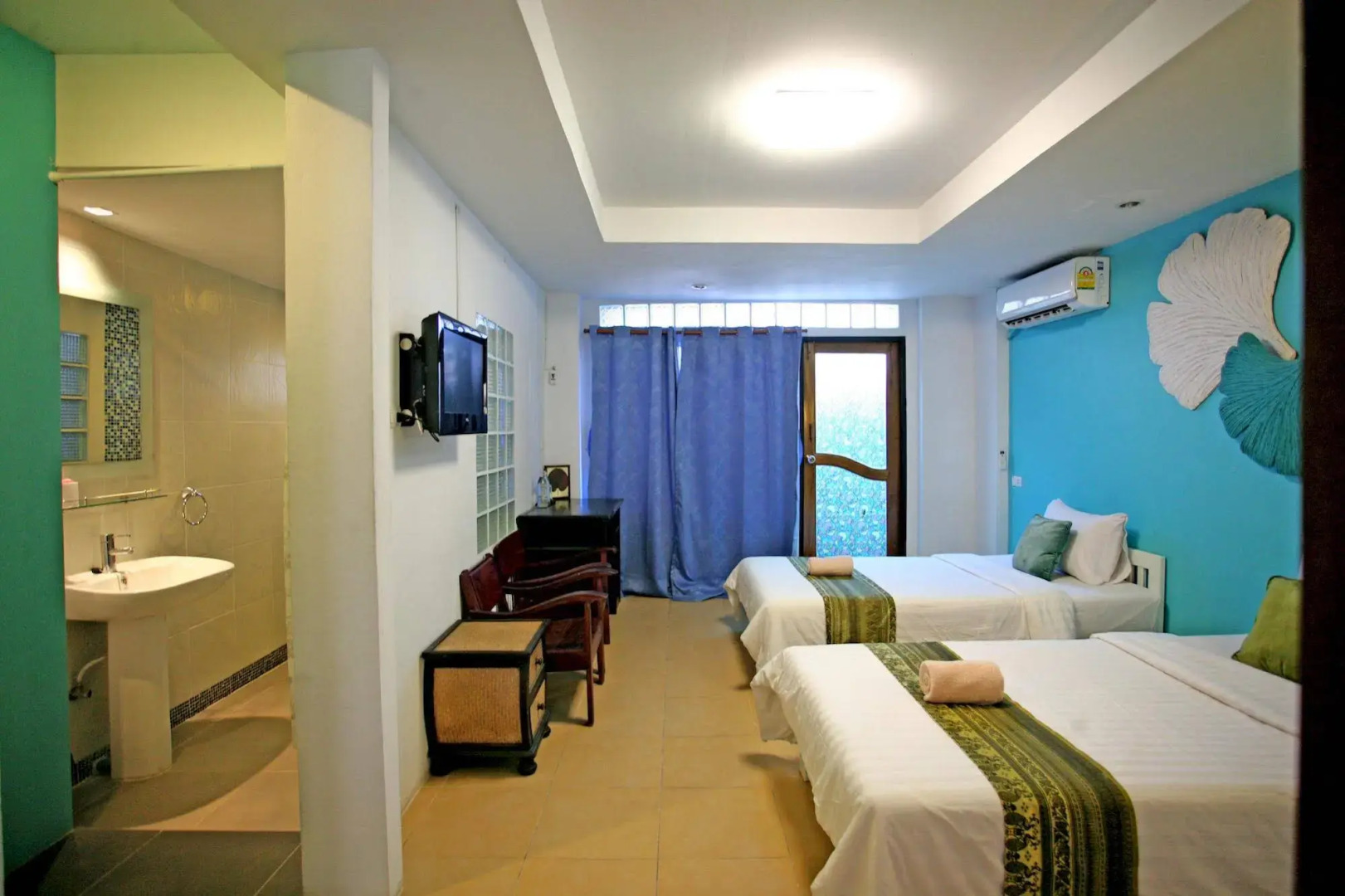 Tony's Place Beds and Breakfast