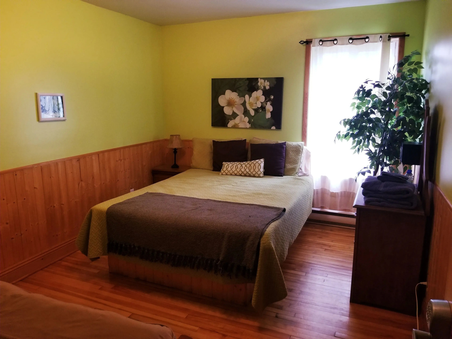 Auberge Le P'tit Bonheur - Hostel