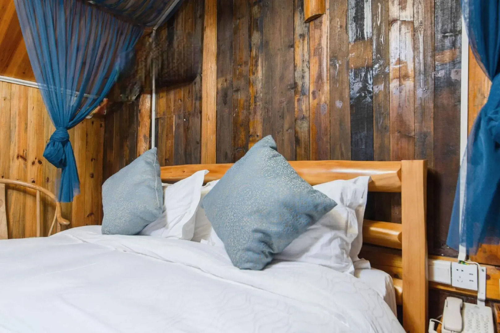 Fengxiang Yaozhai Hotel