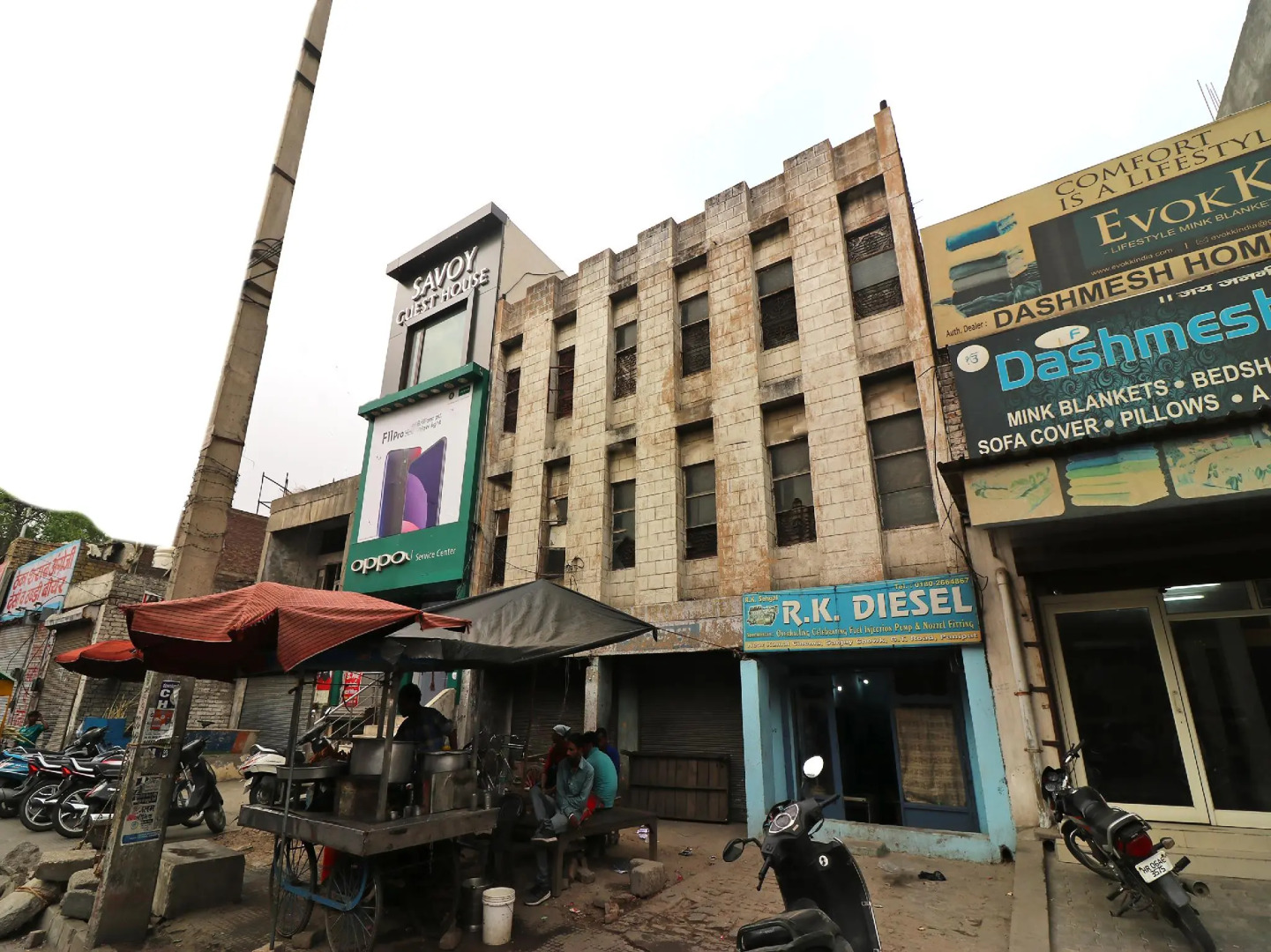 OYO 38799 Savoy Guest House