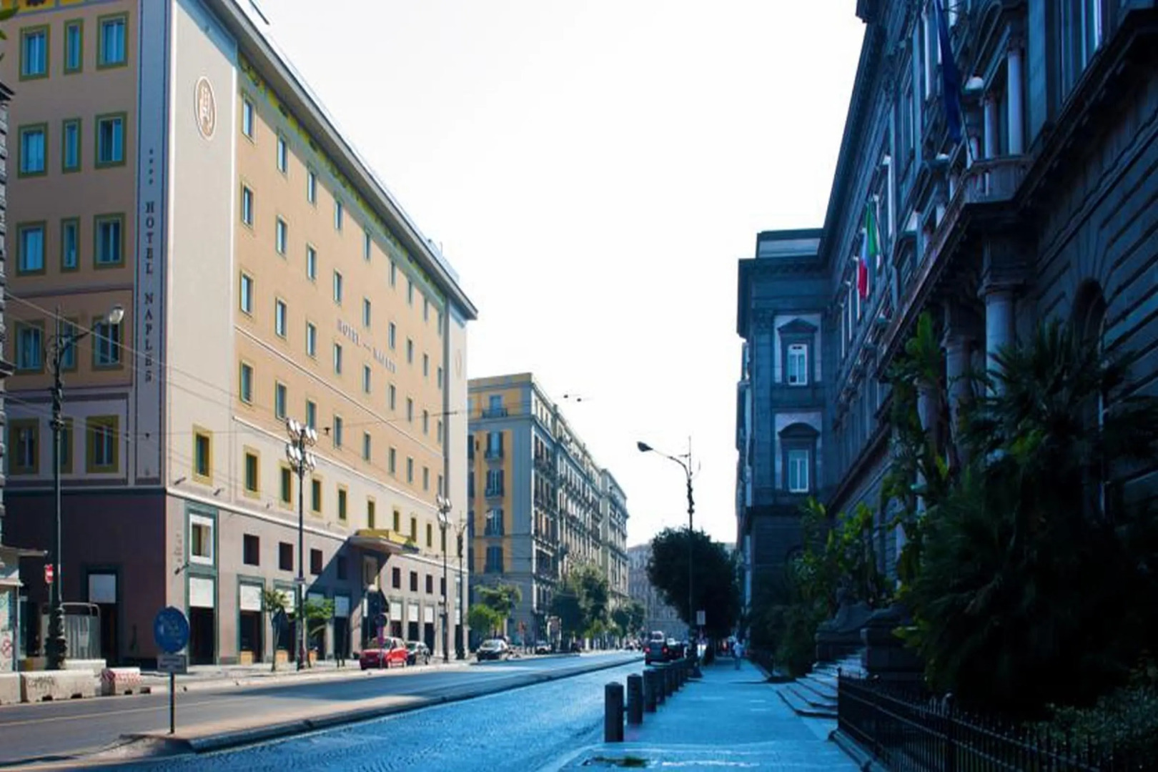 Hotel Naples