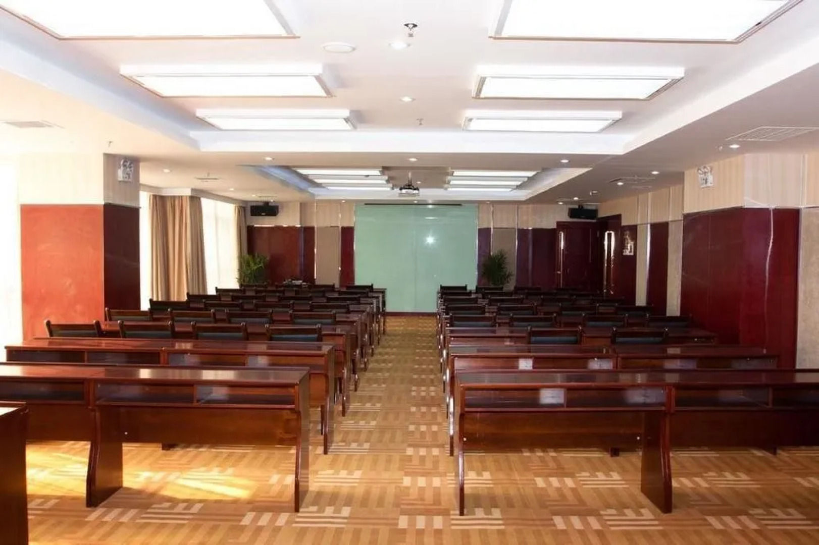 Baoji Vancouver International Hotel