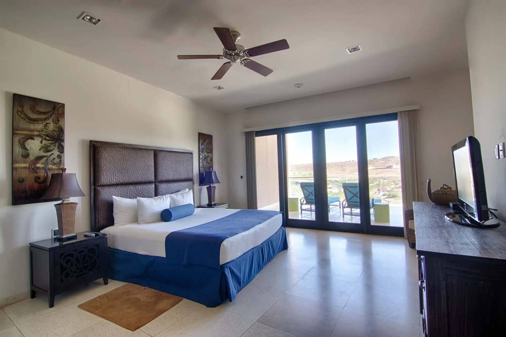 Puerta Cortes Residences