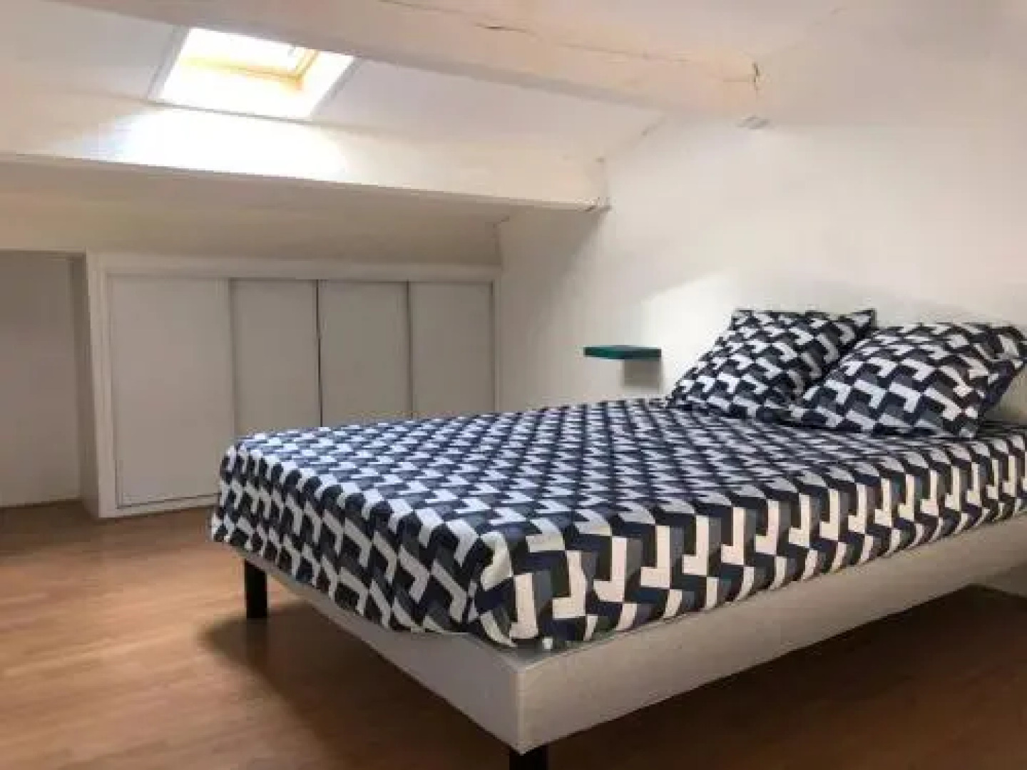 Rental Apartment Pecherie 2