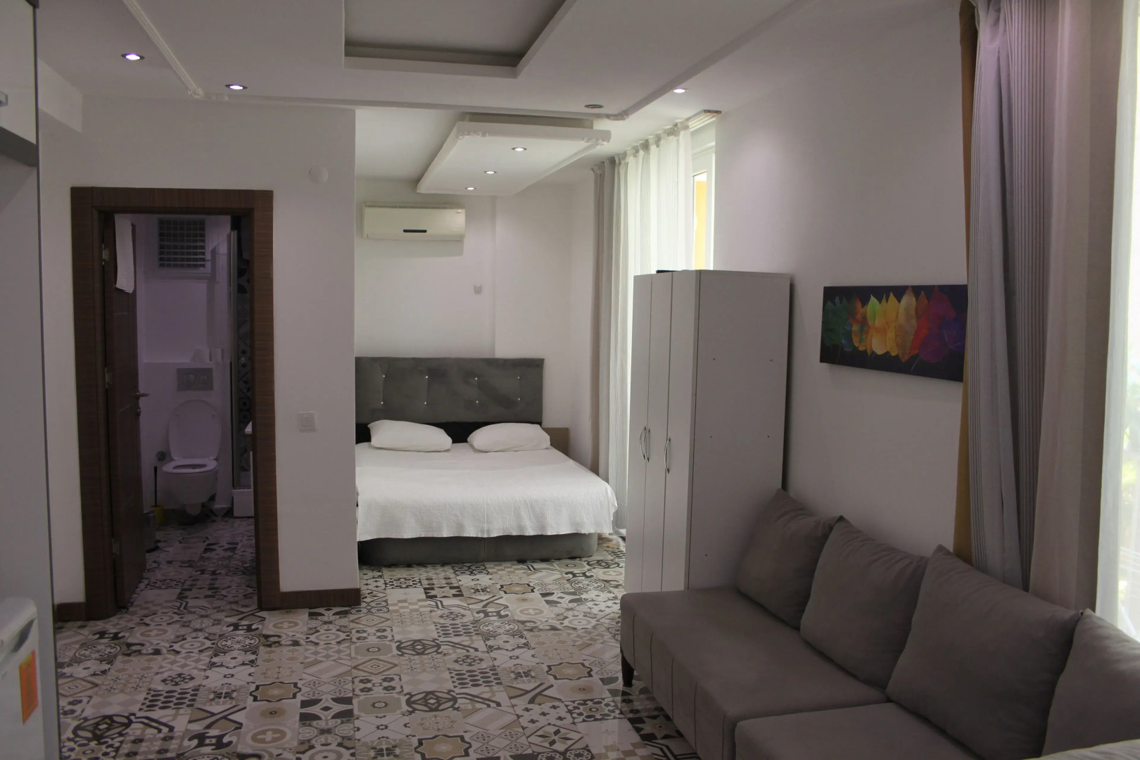 The Nar Suit & Apart