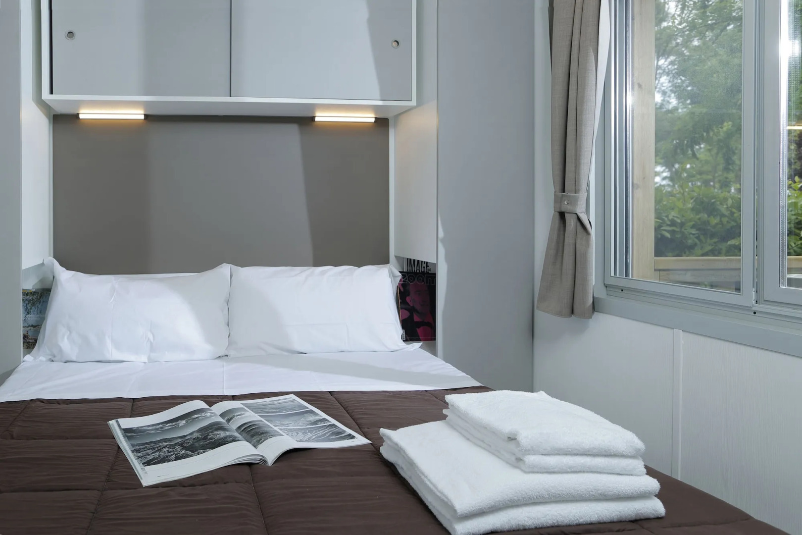 Hu Park Albatros Village