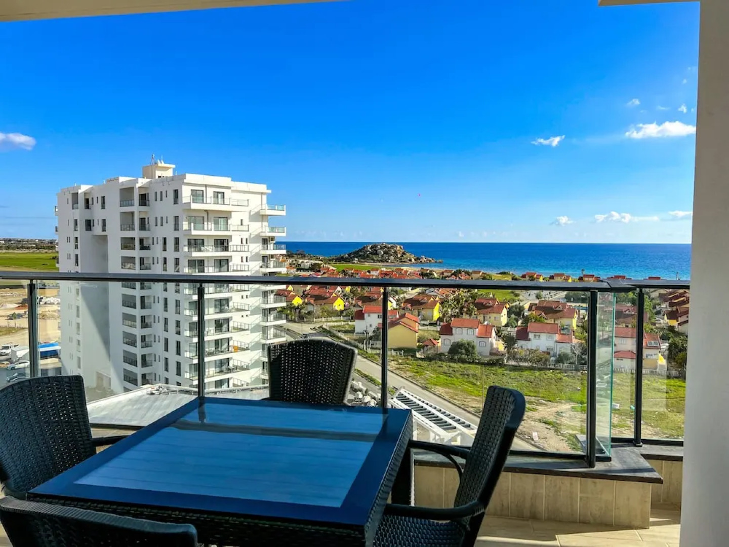 Iona Pool Apartments