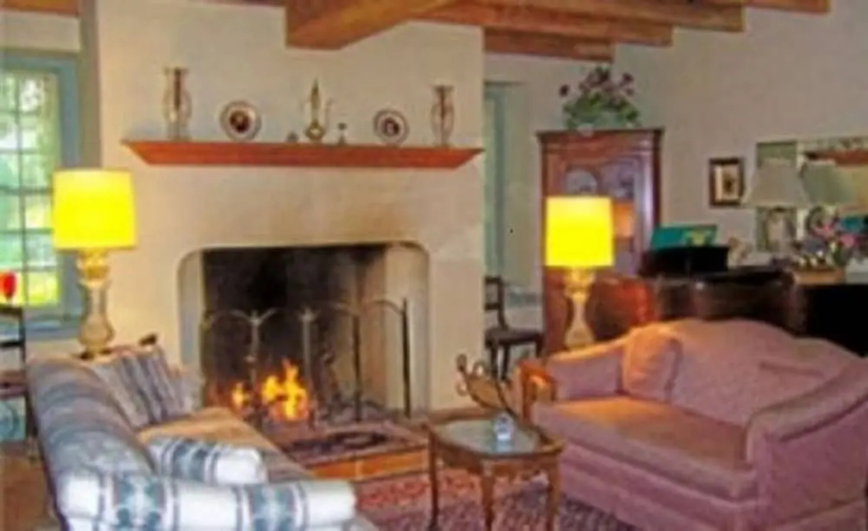 1732 Folke Stone Bed and Breakfast