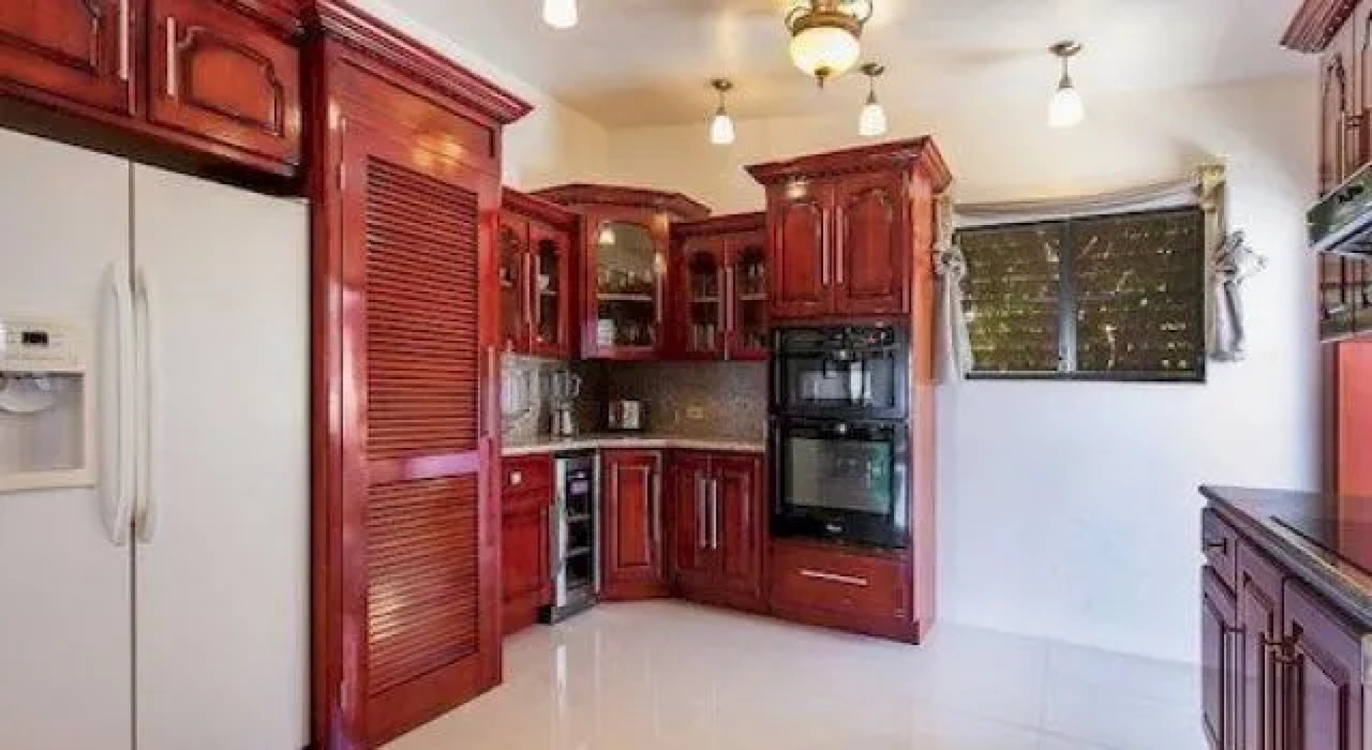 Secret's Oceanfront Vacation Villa