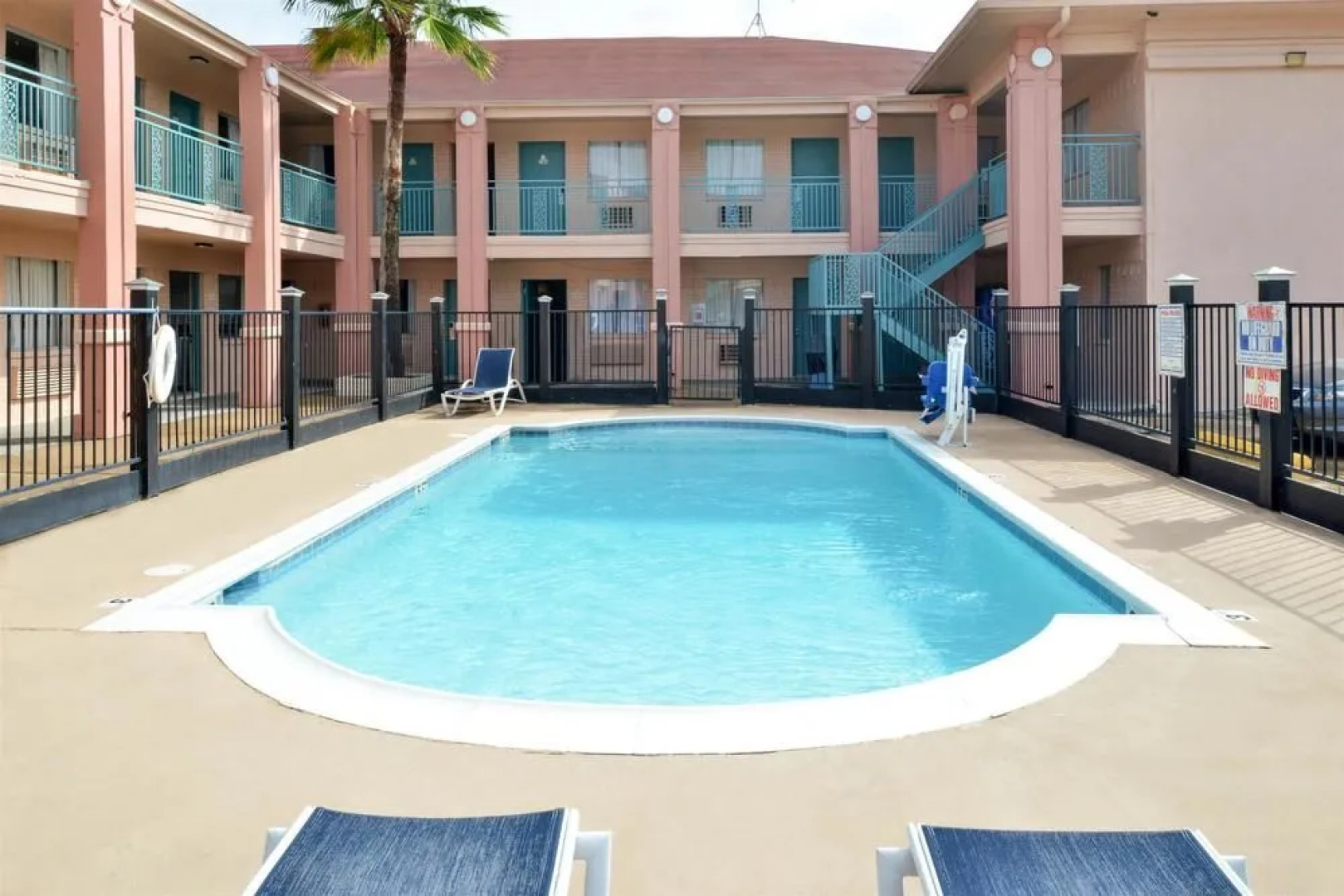 Americas Best Value Inn Clute