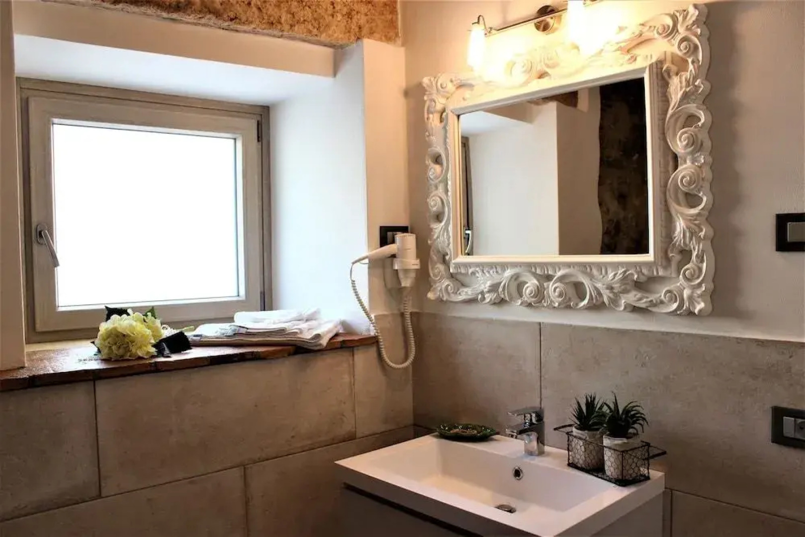 Arco di Vino - Tourist Location