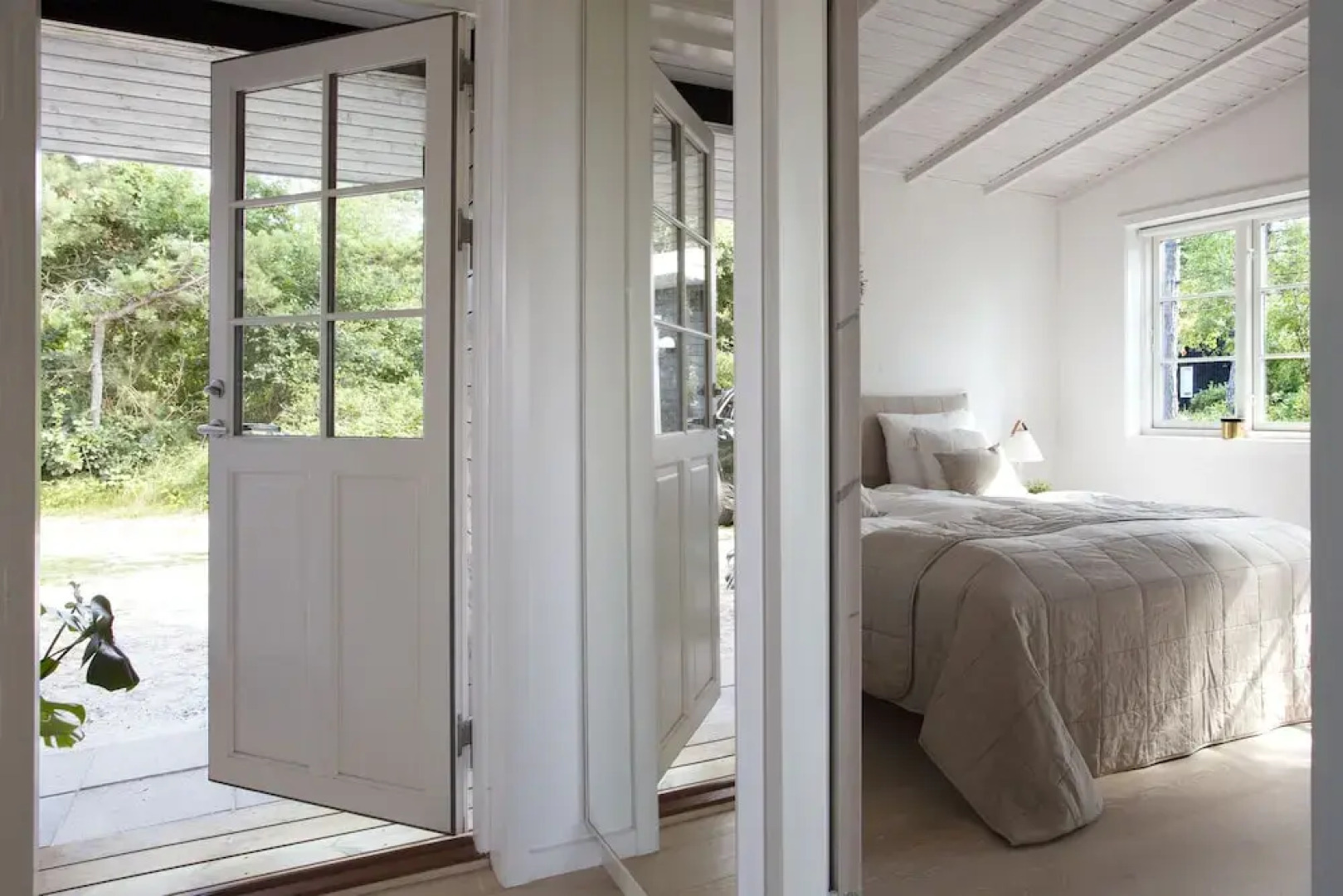 Stunning Ocean View and Private Beach