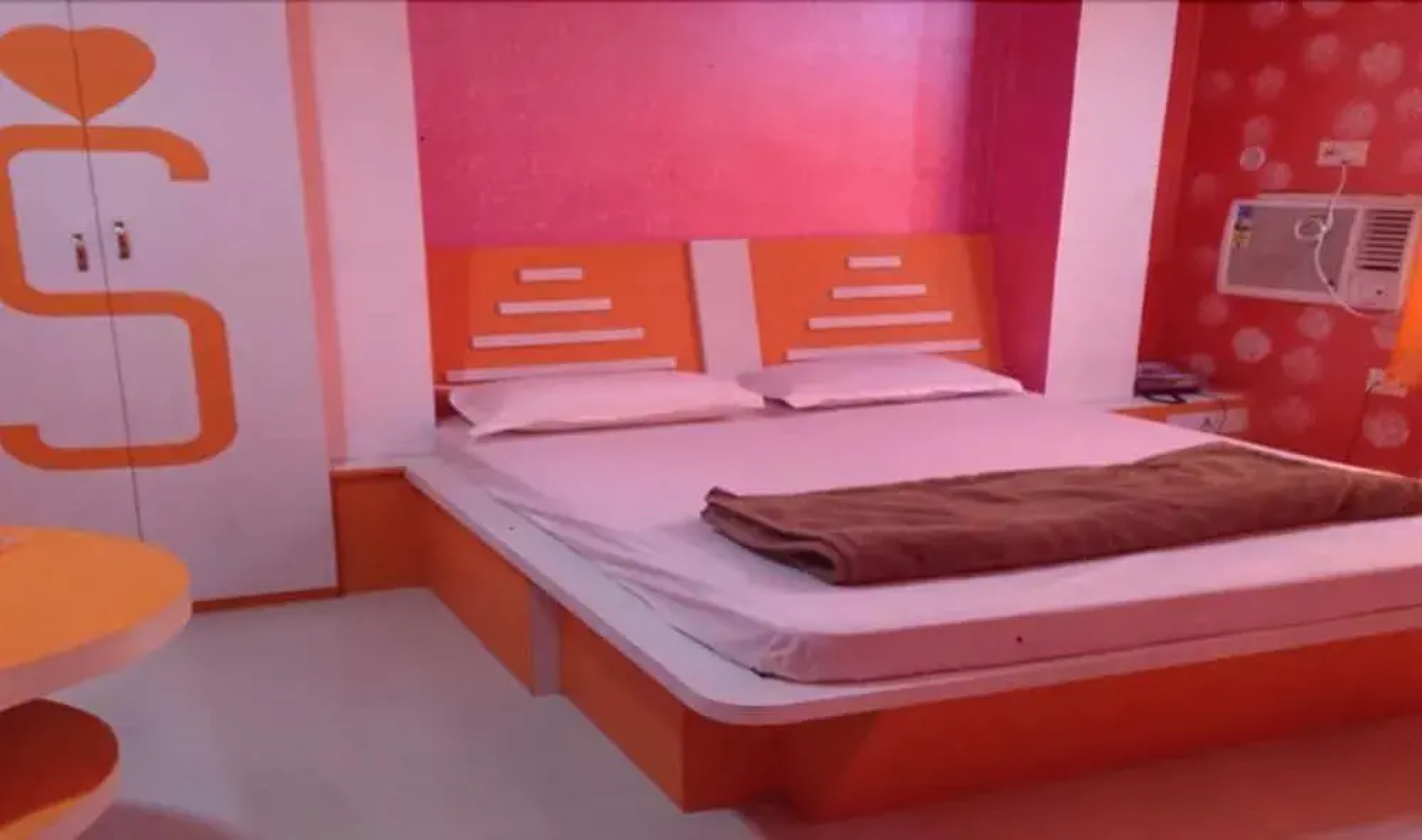 Hotel Royal View International