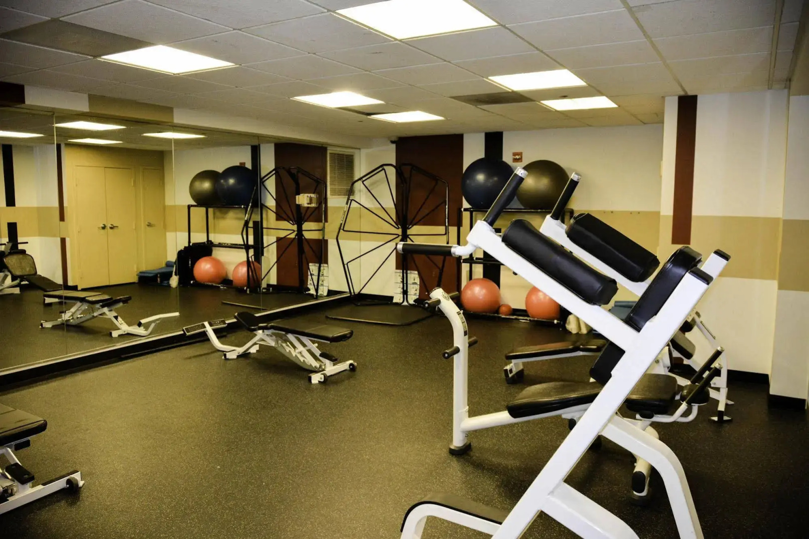 Heaven on Washington - Center of City