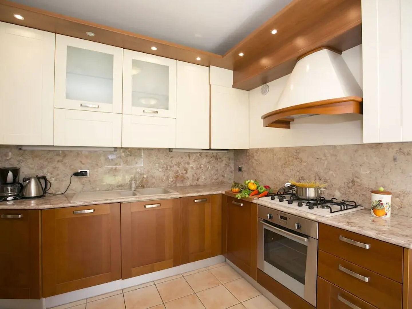 A Modern and Cozy Furnished Apartment With Garden