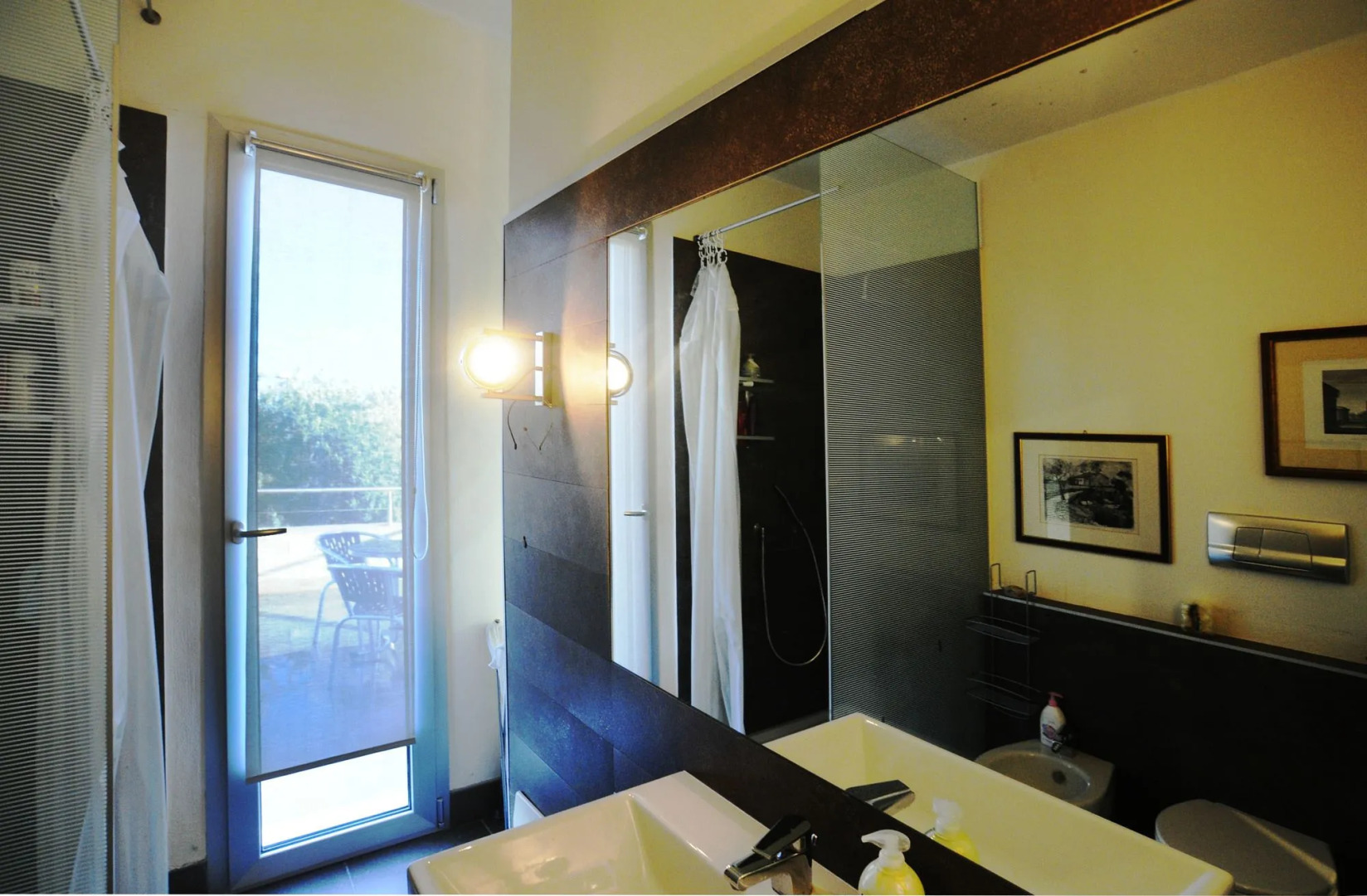 Art House Margine Rosso