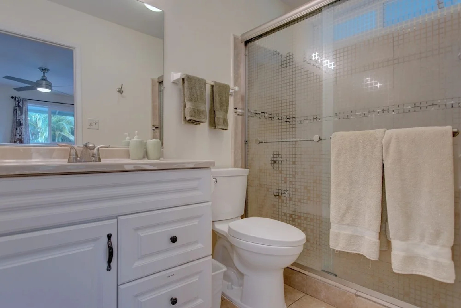 Uli Kai - The Deep Blue Sea 4 Bedroom Home