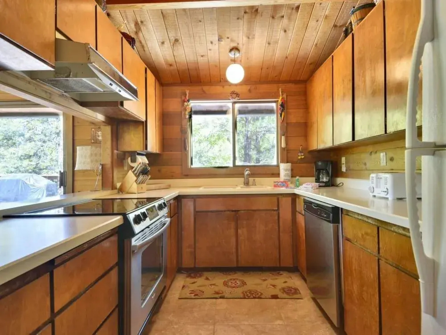 Flat Top 4 2 Br home by RedAwning