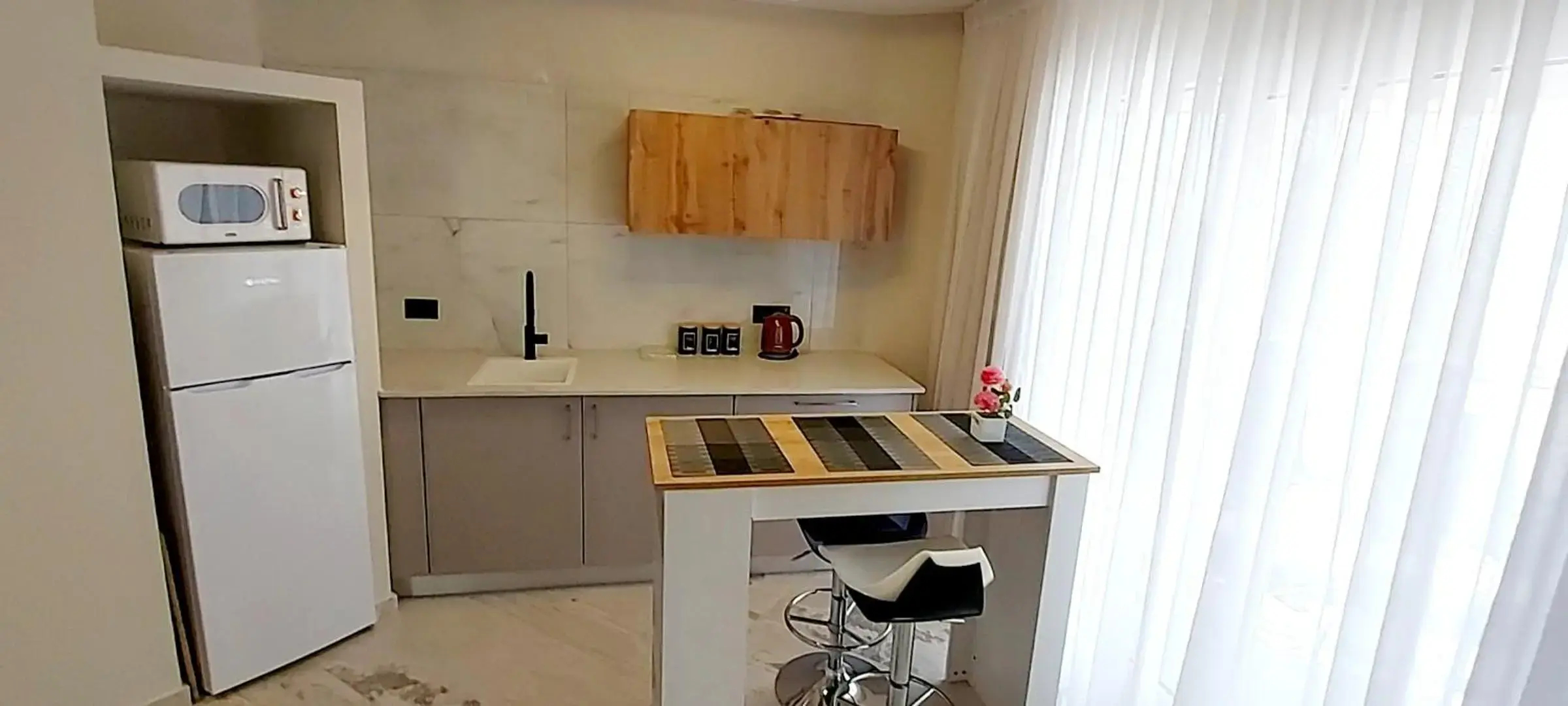 8 Hotel Apartment Short Time TLV BAT YAM