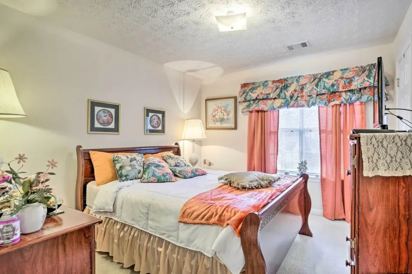 Classic Lithonia Home - Near Golf & Stone Mtn