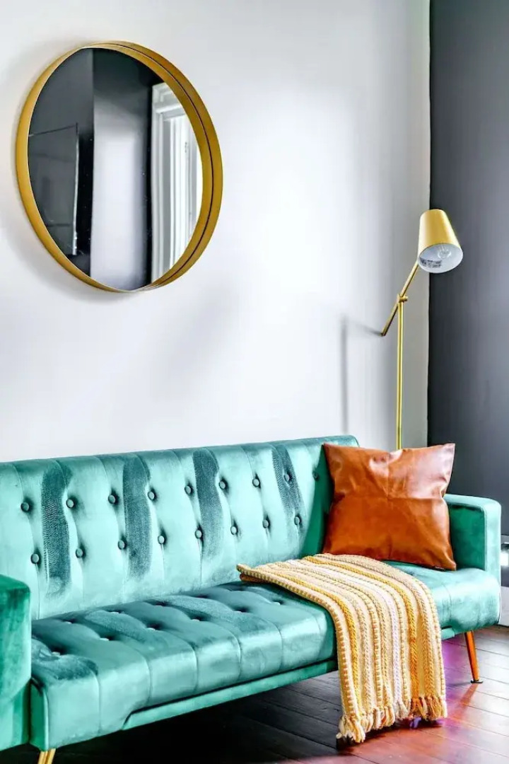 Prime Location Clean Top Rated Free Parking