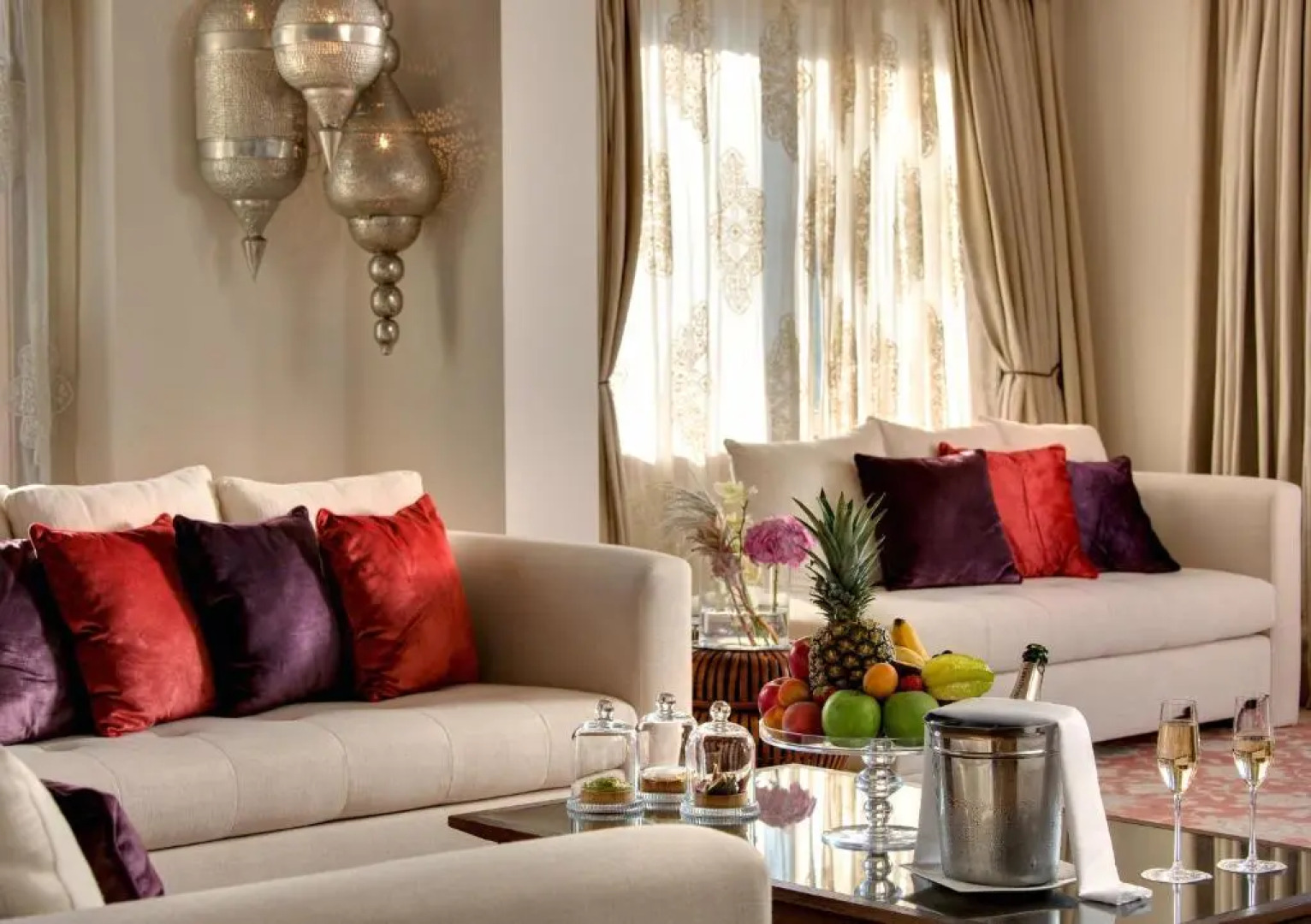 Tiara Yaktsa Côte d'Azur