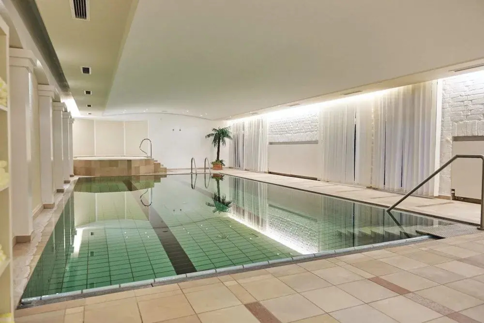 Seehotel am Tankumsee