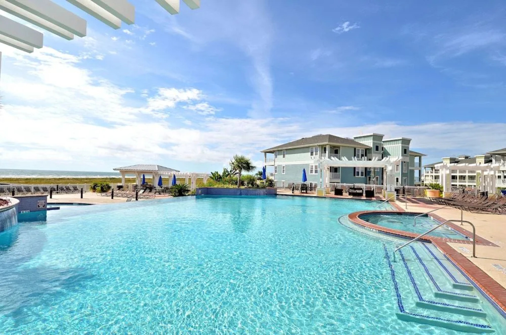 Beach Blast 3 Br home by RedAwning