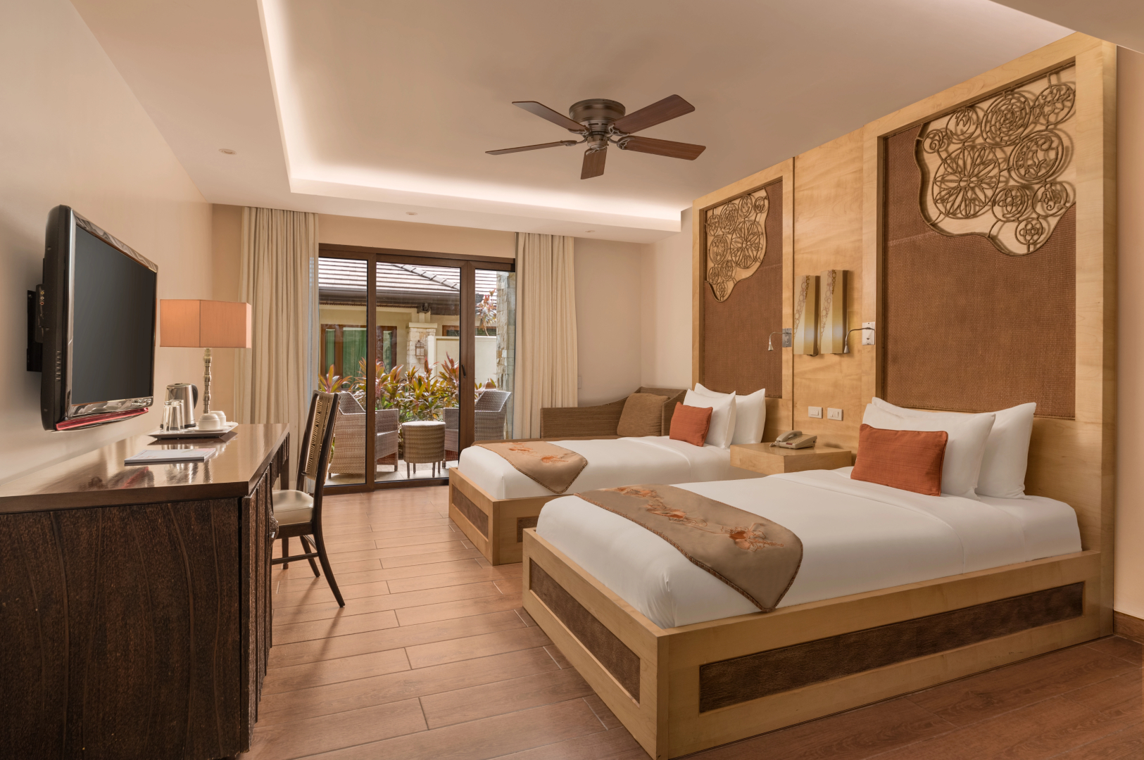 Crimson Resort and Spa Mactan