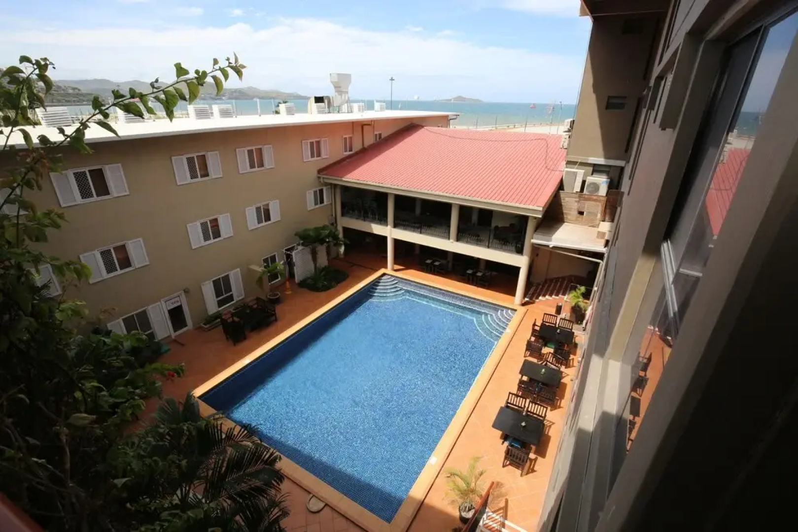 Ela Beach Hotel & Apartments