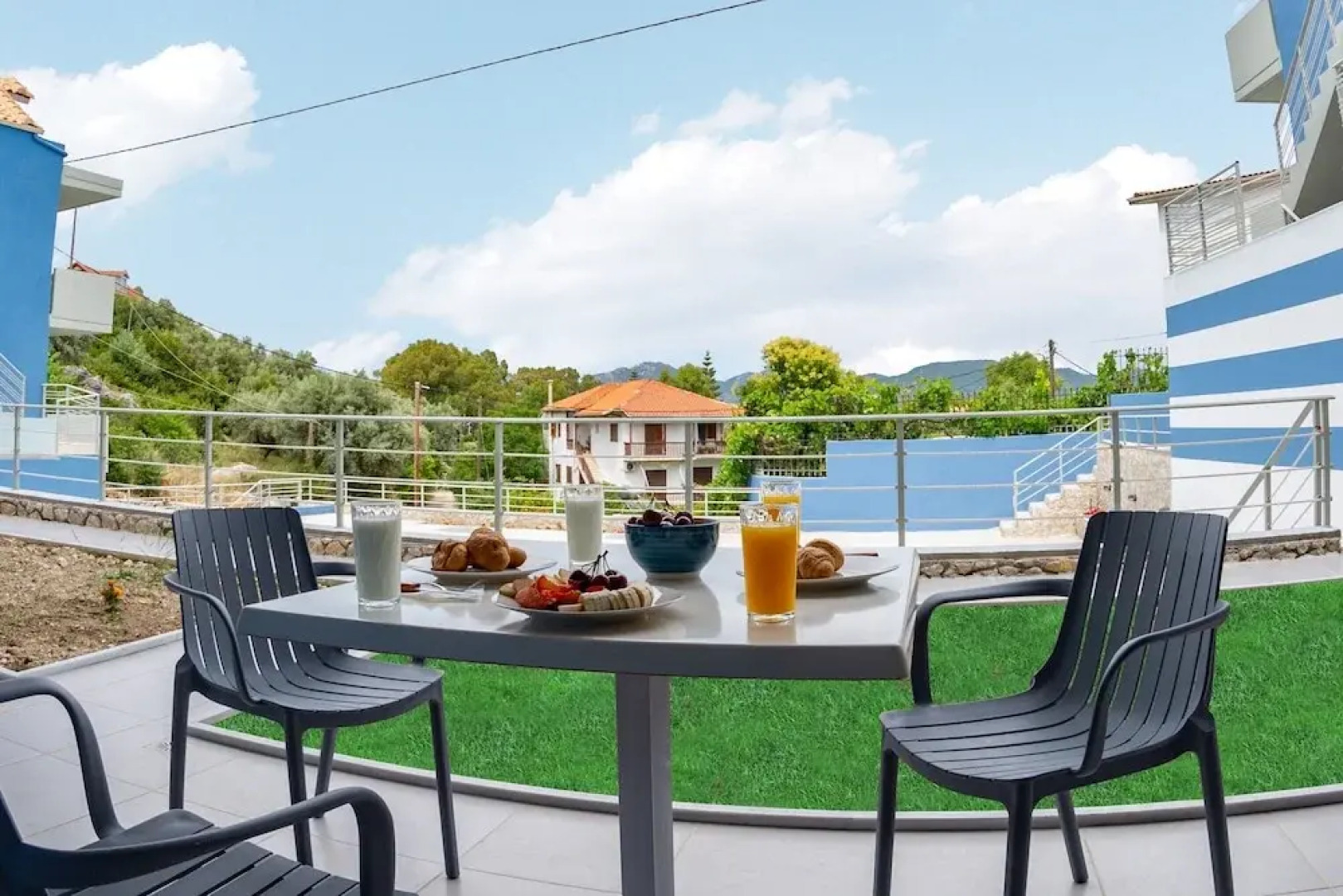 Blue Houses complex Nikiana