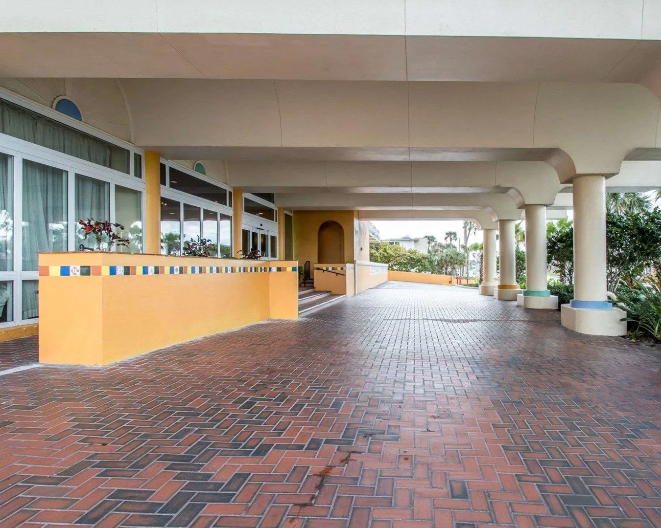 Casa Del Mar Beach Resort