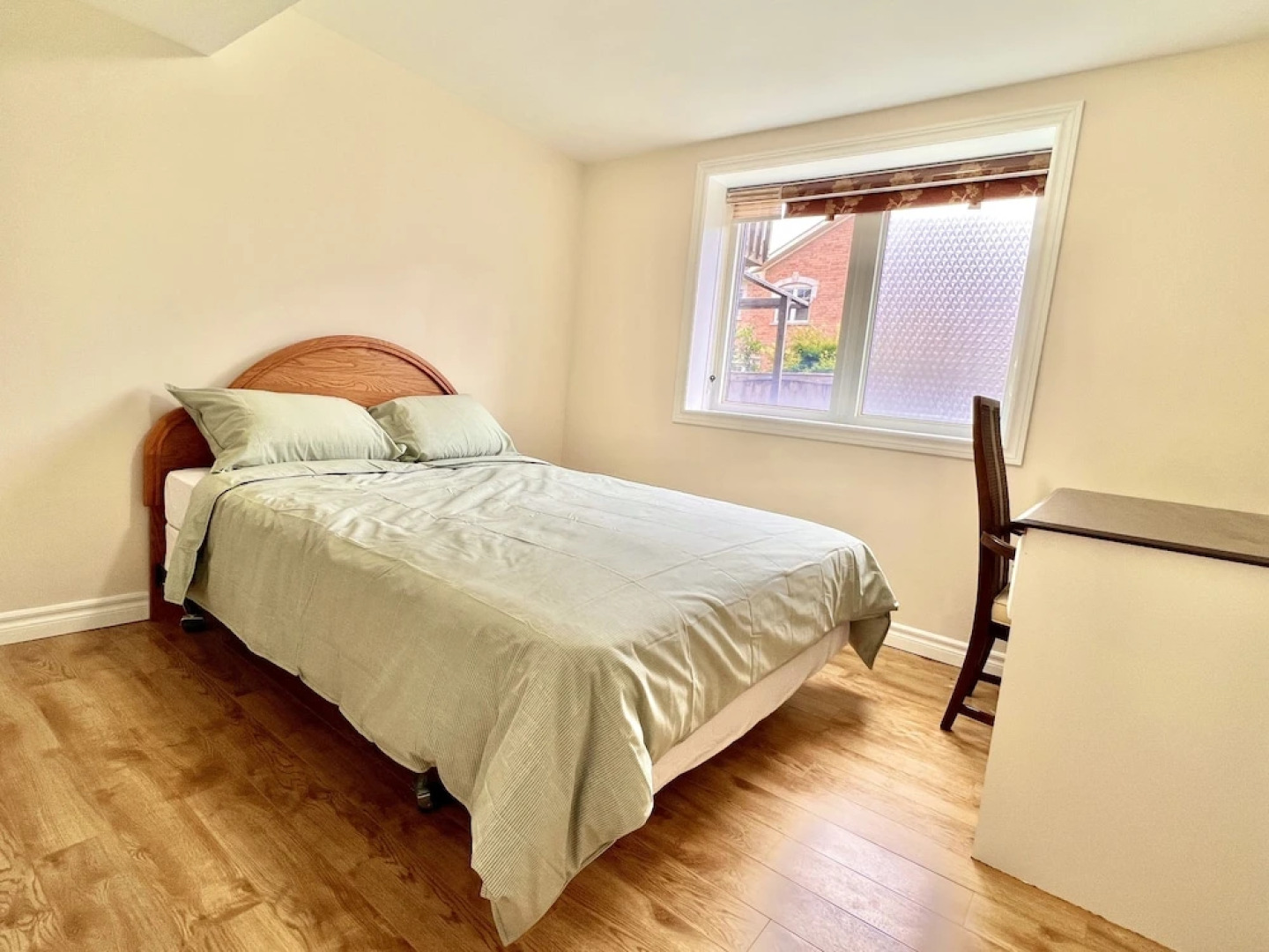 Cozy Home in Richmond Hill with Free Parking