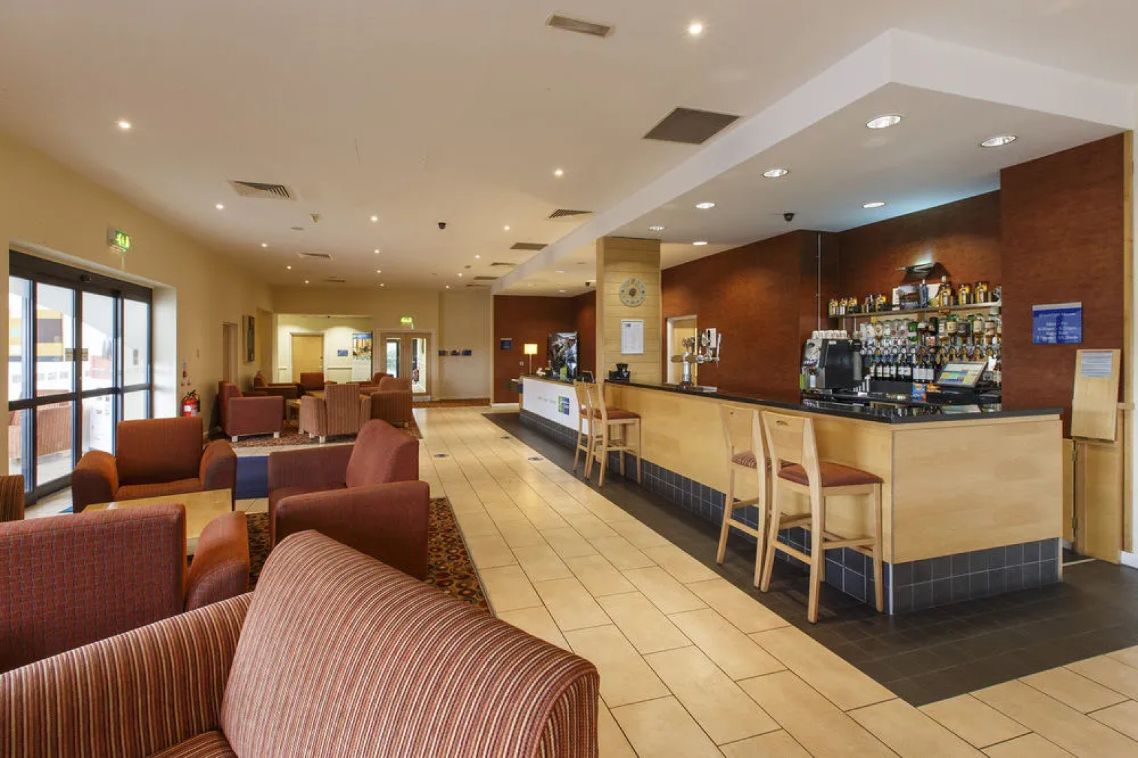 Holiday Inn Express Antrim - M2 Jct1