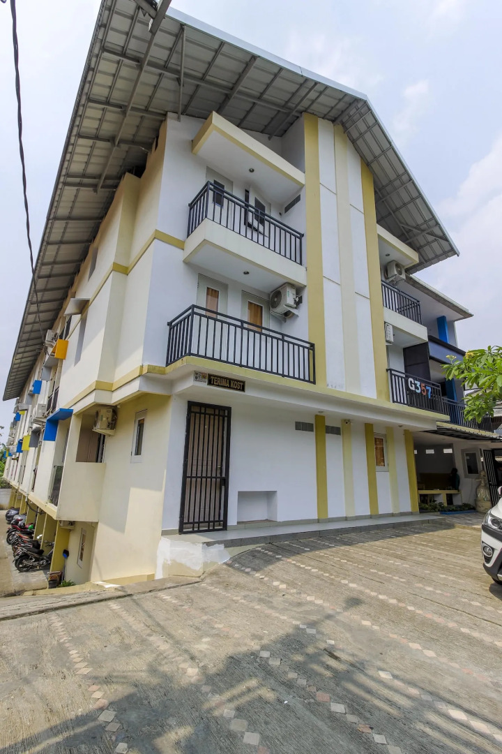 RedDoorz near Margo City