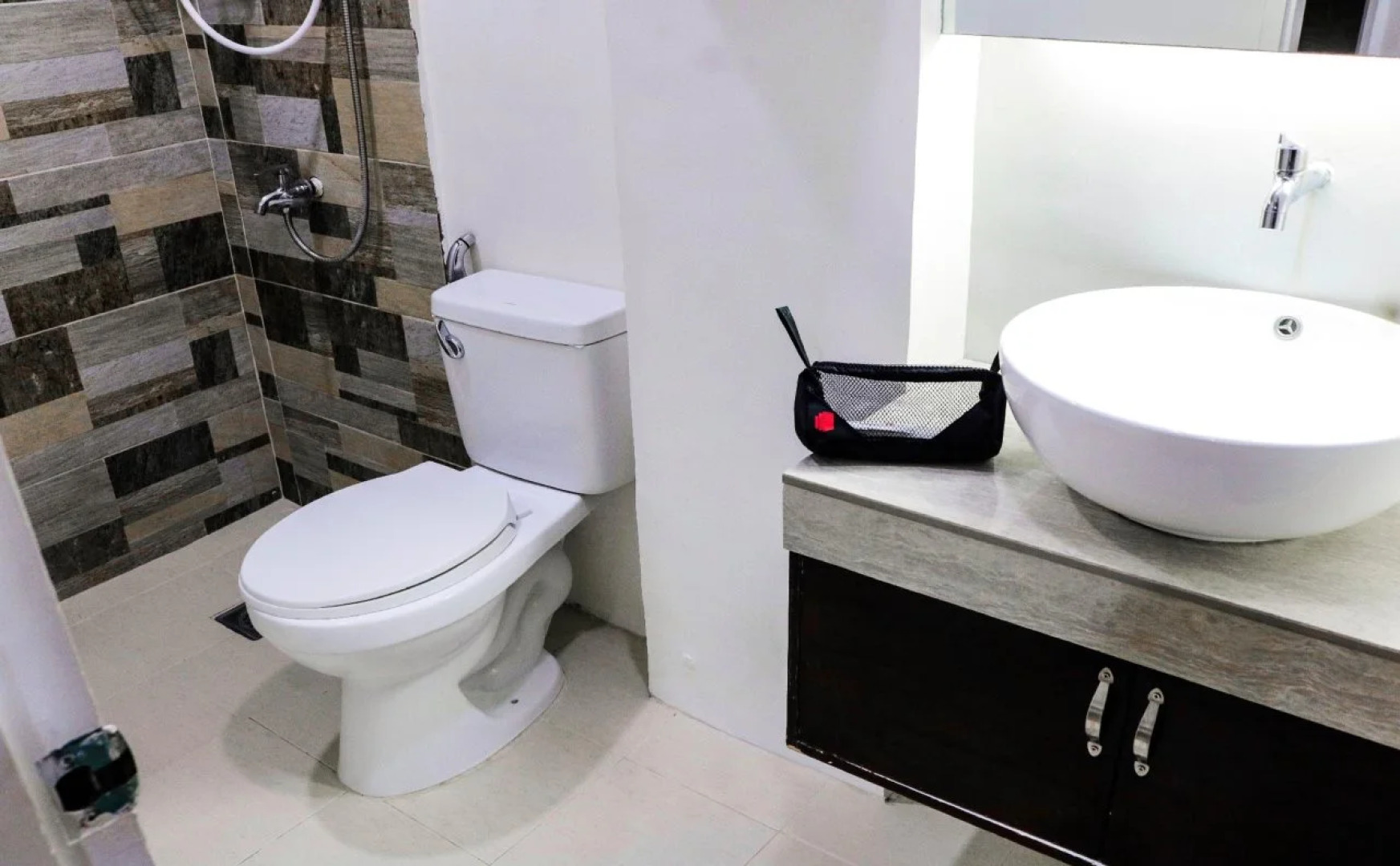 RedDoorz @ Junquera Extension Cebu