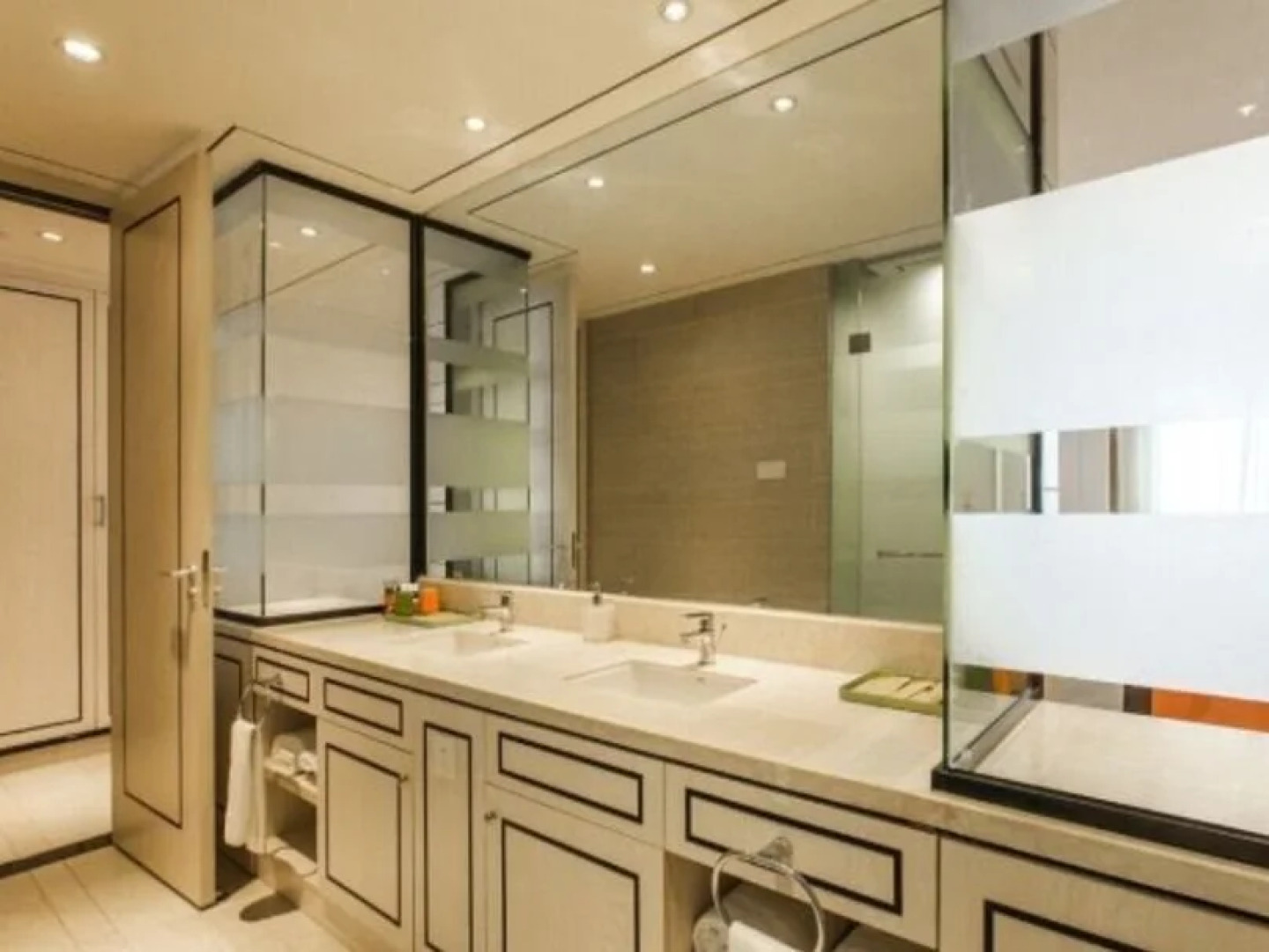 Yuyao New Century Manju Hotel South Nanlei Road