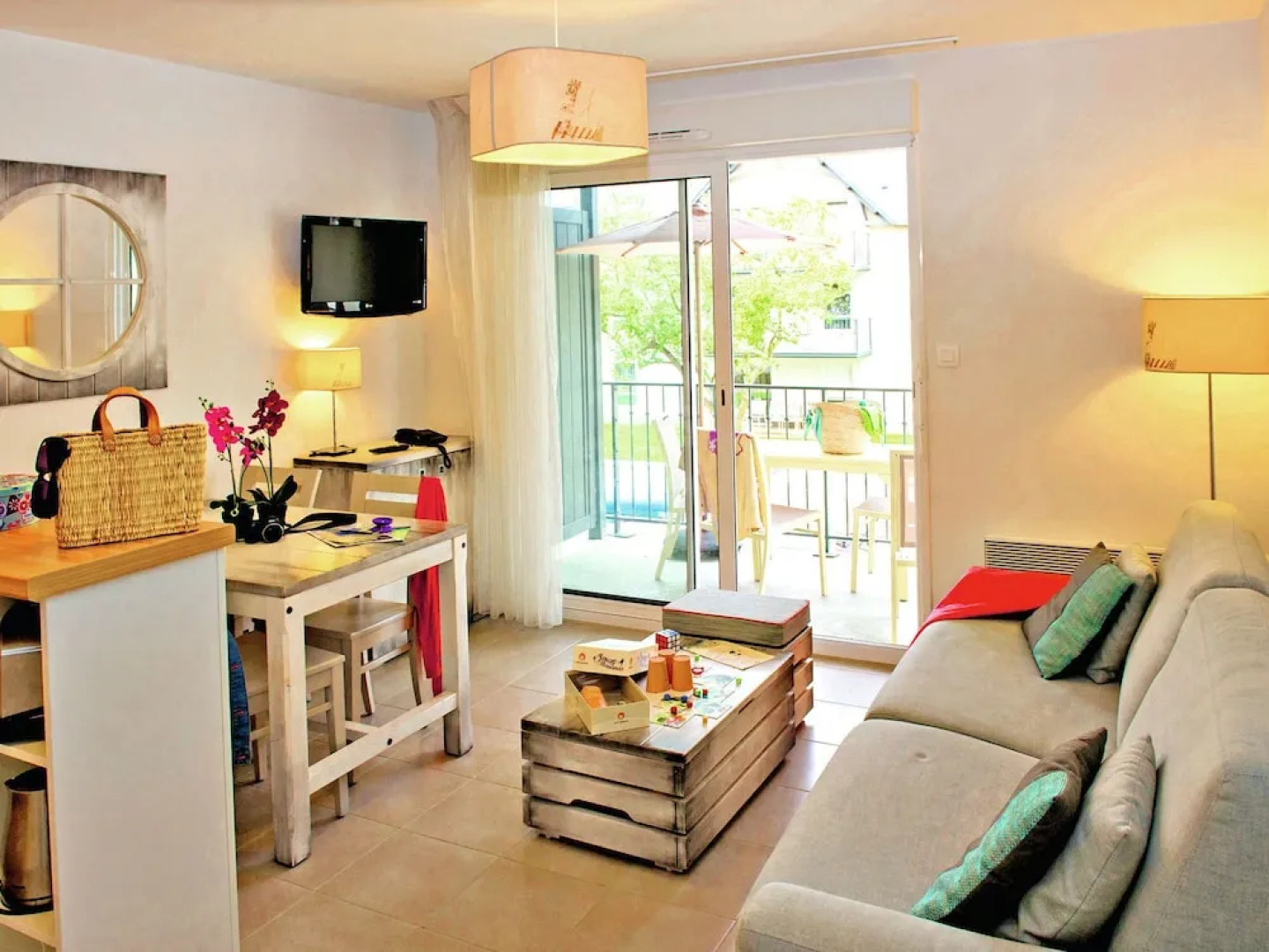 Modern Apartment Near the Relais Thalasso Thermes spa