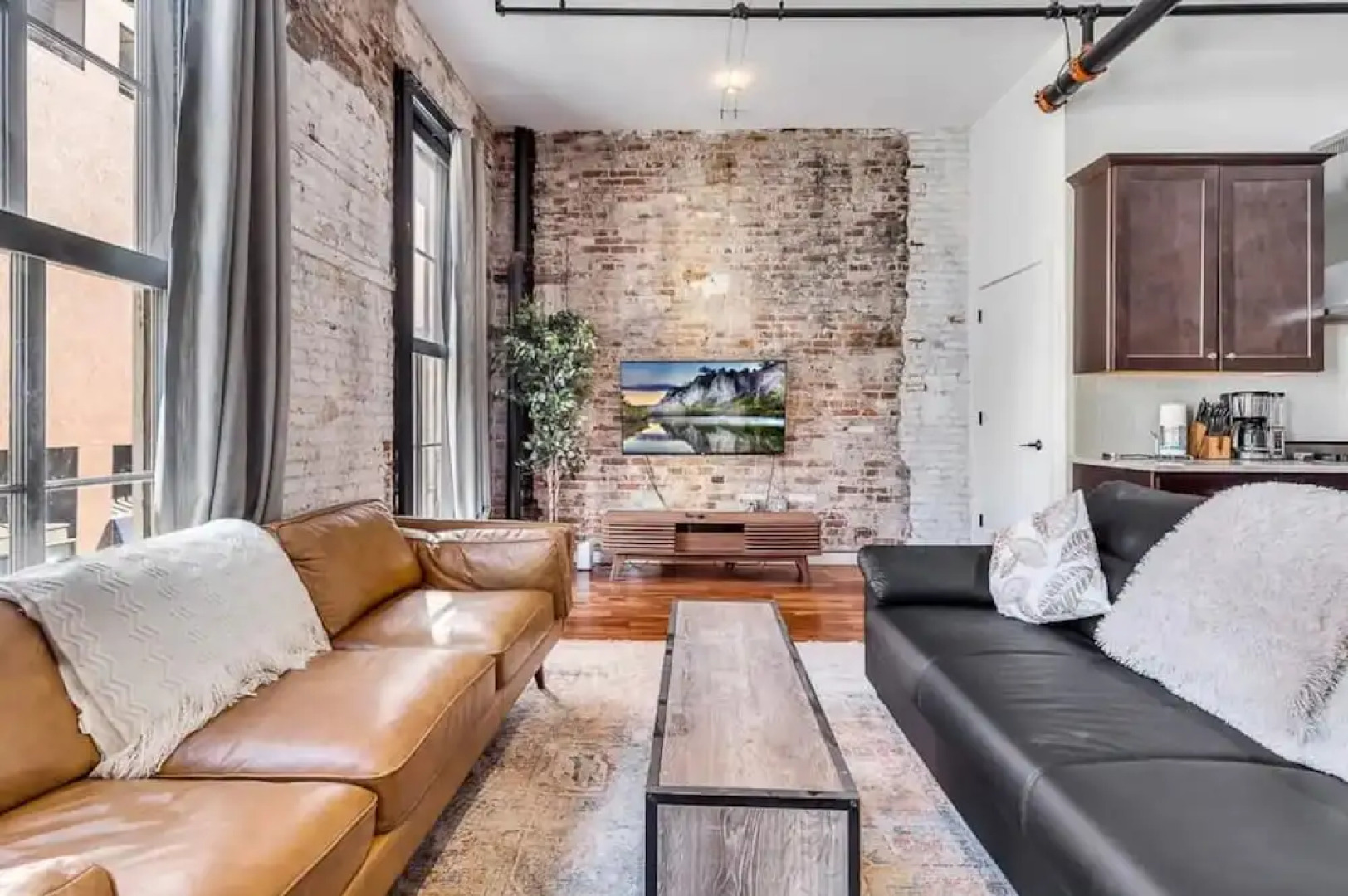 The Independence Suite Residence