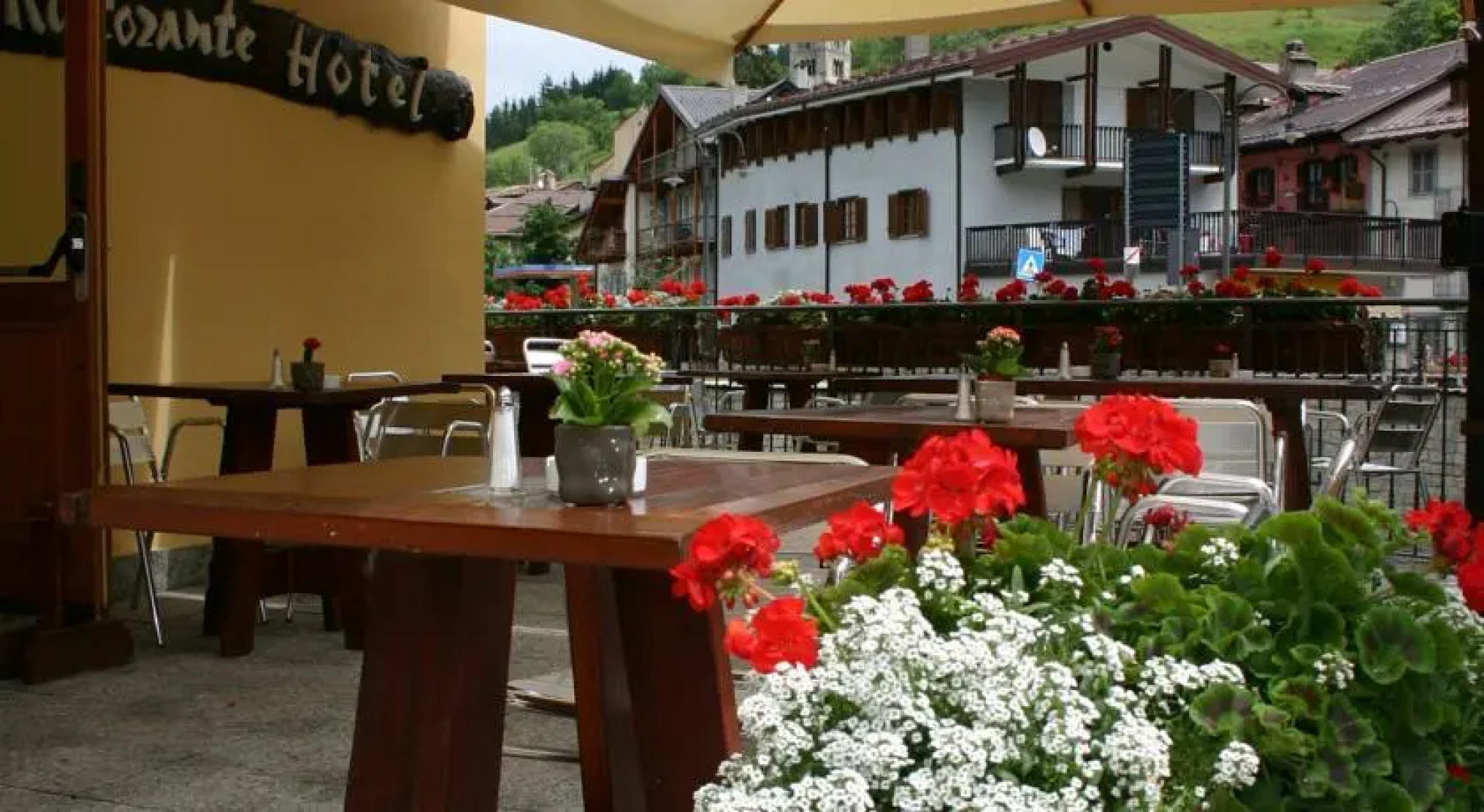 Albergo Ristorante La Ginestra