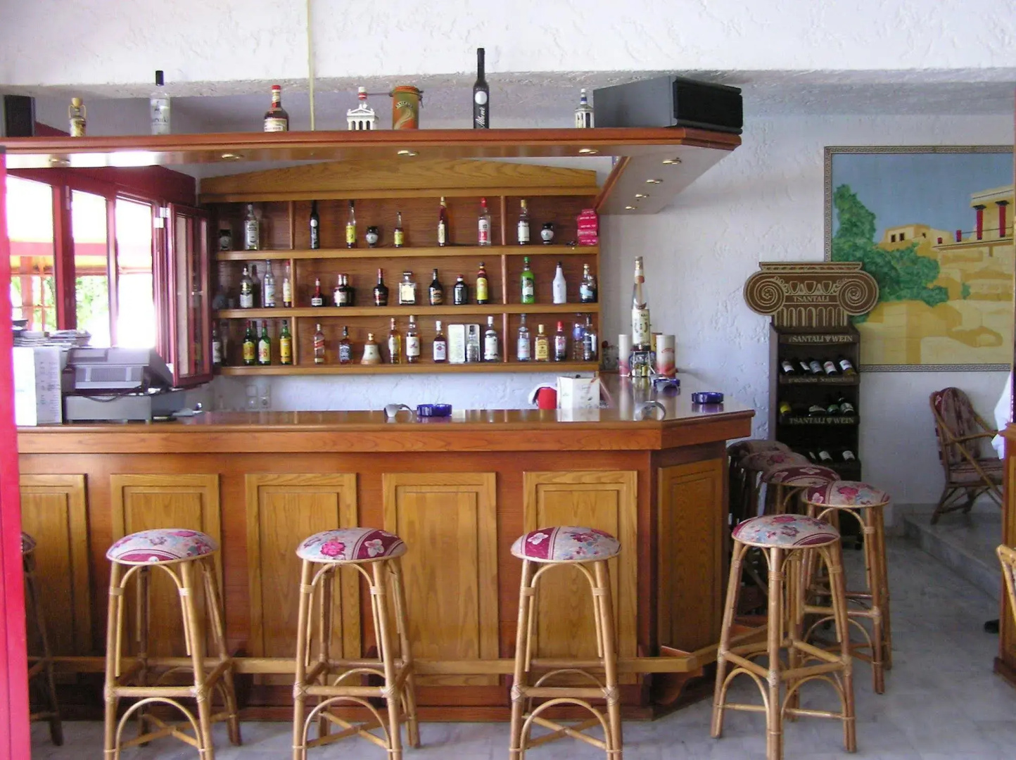 Knossos Apartments