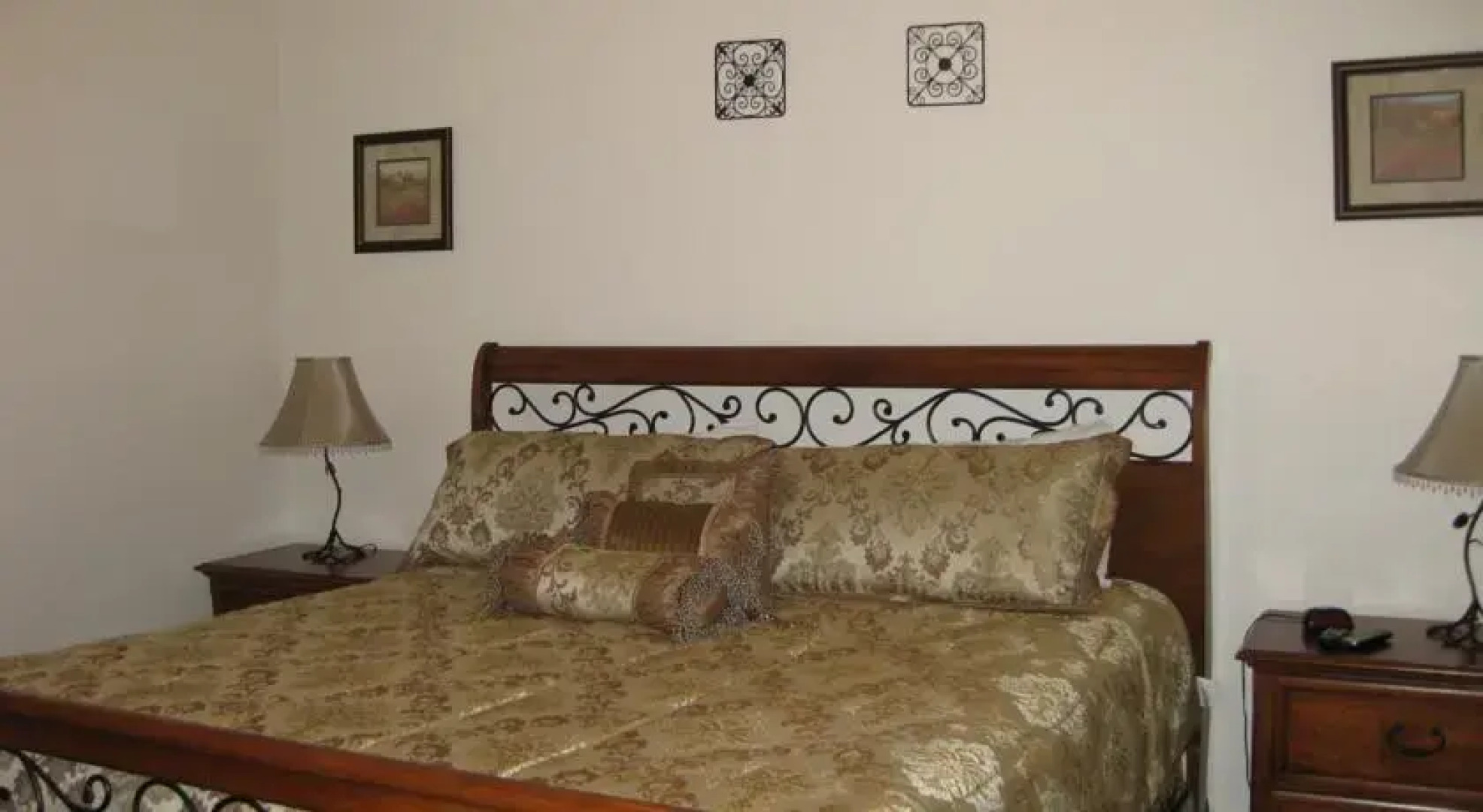 San Francisco II Condominiums - by Island Services