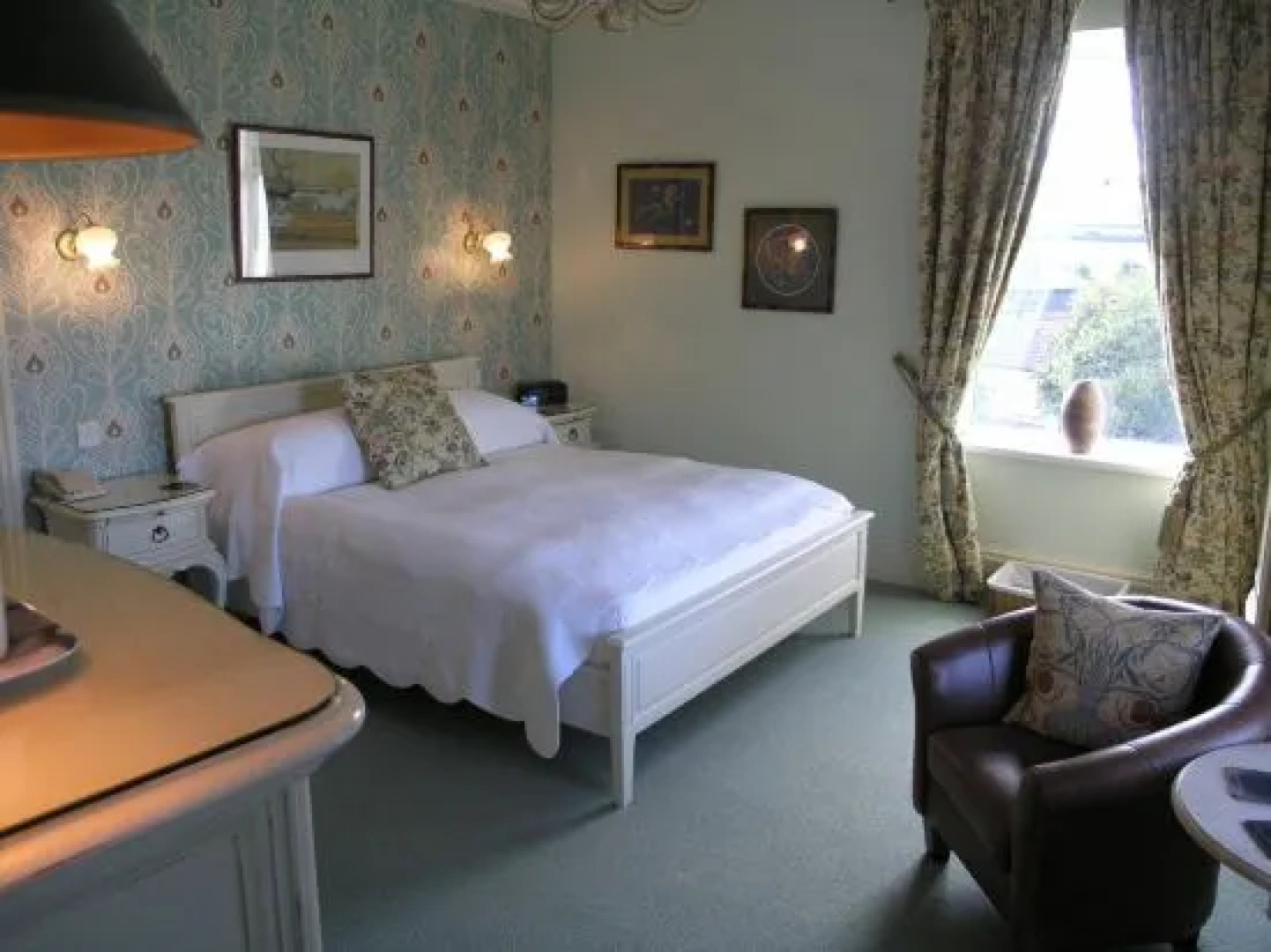 Woodlands Country House