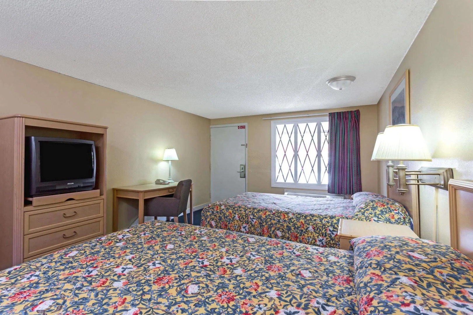 Knights Inn - Norcross, GA