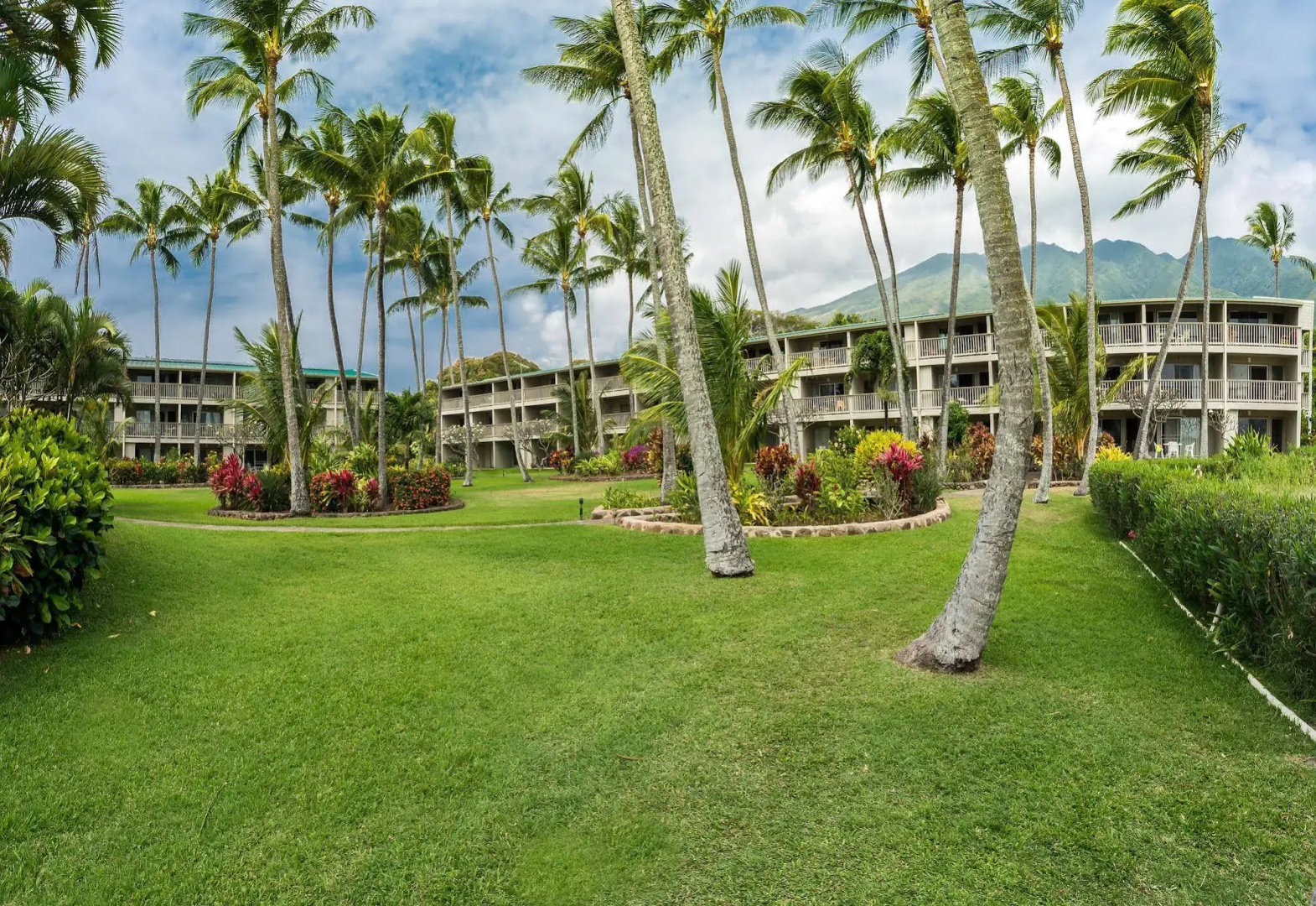 Molokai Vacation Properties – Wavecrest
