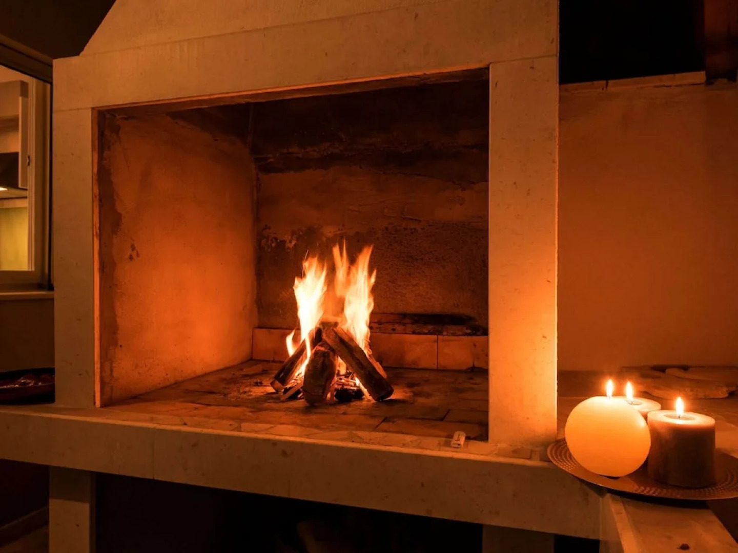 Luxury Villa Lelu With Heated Saltwater Pool, Parking, High Speed Internet, Bbq, el. car Charge T2